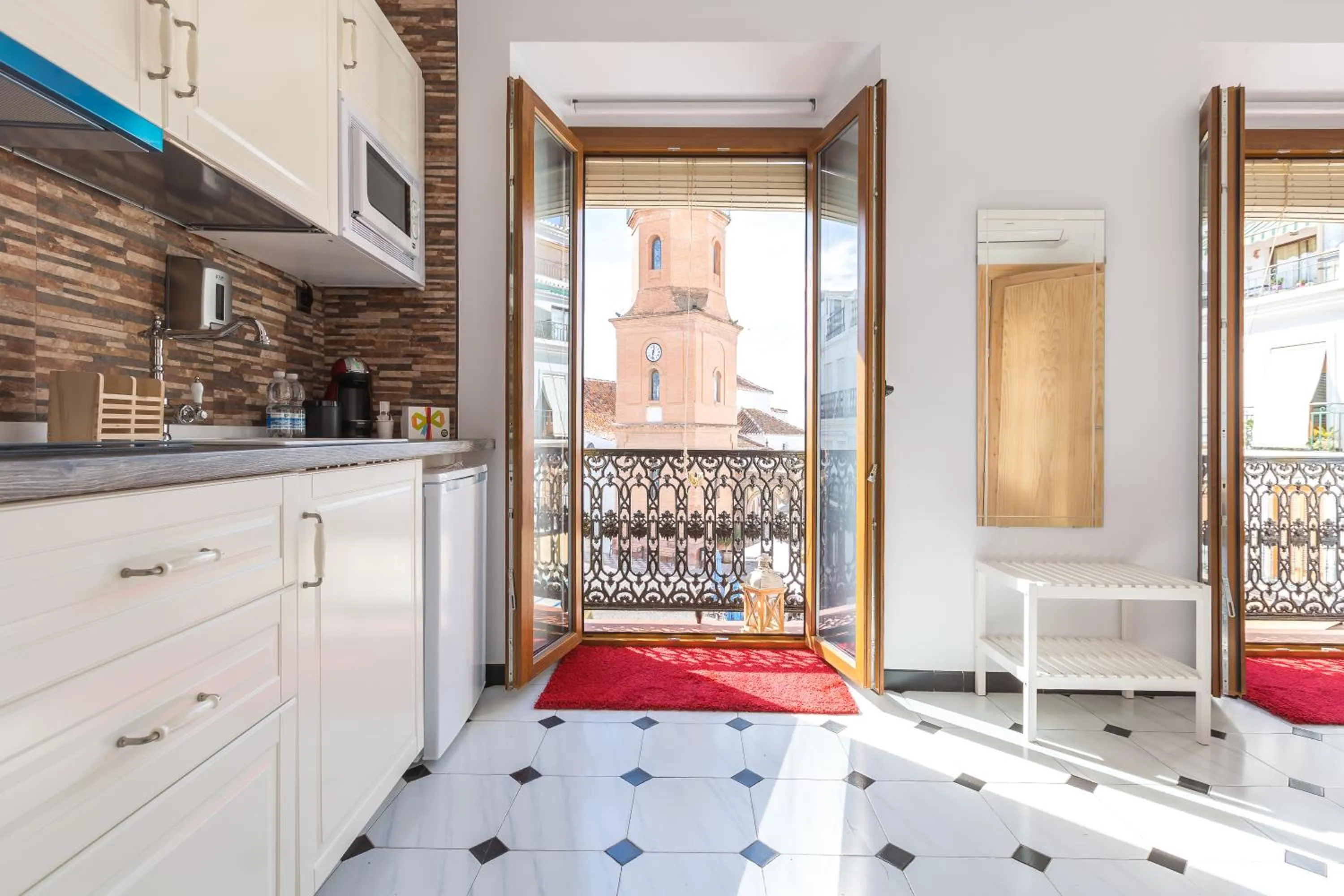 Kitchen or kitchenette in Salamandra Plaza