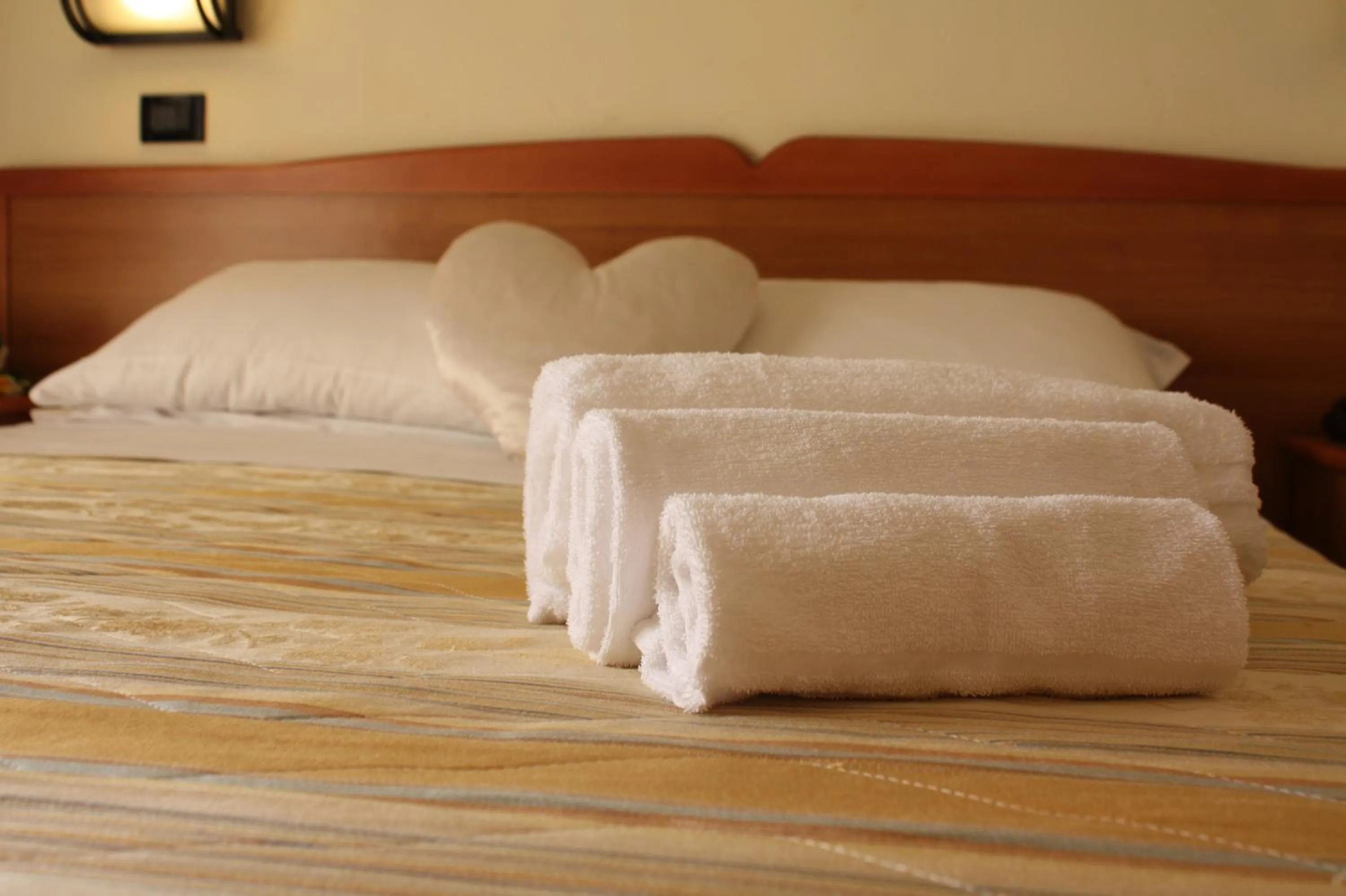 Bed in Hotel La Perla Preziosa