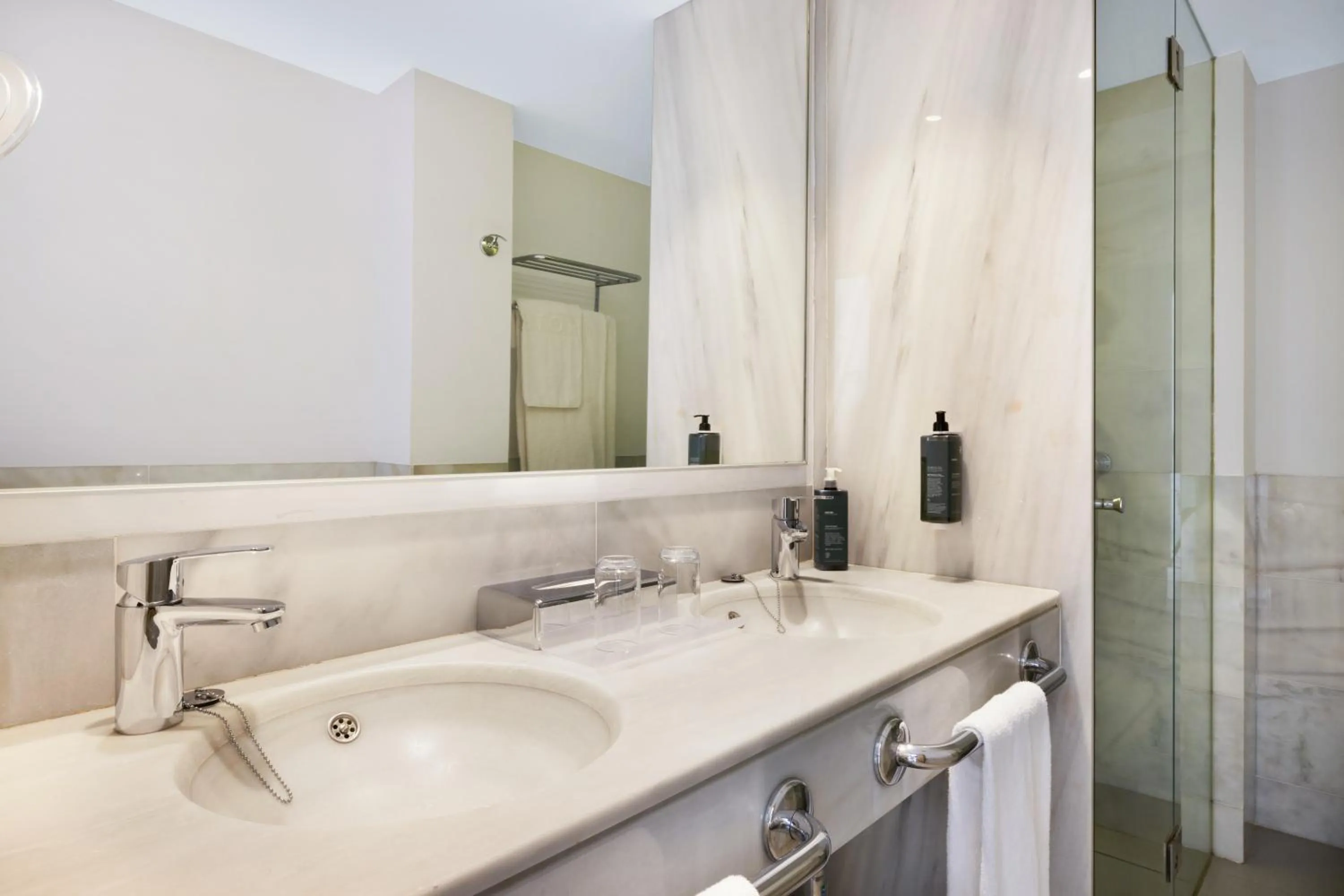 Bathroom in CM Playa del Moro