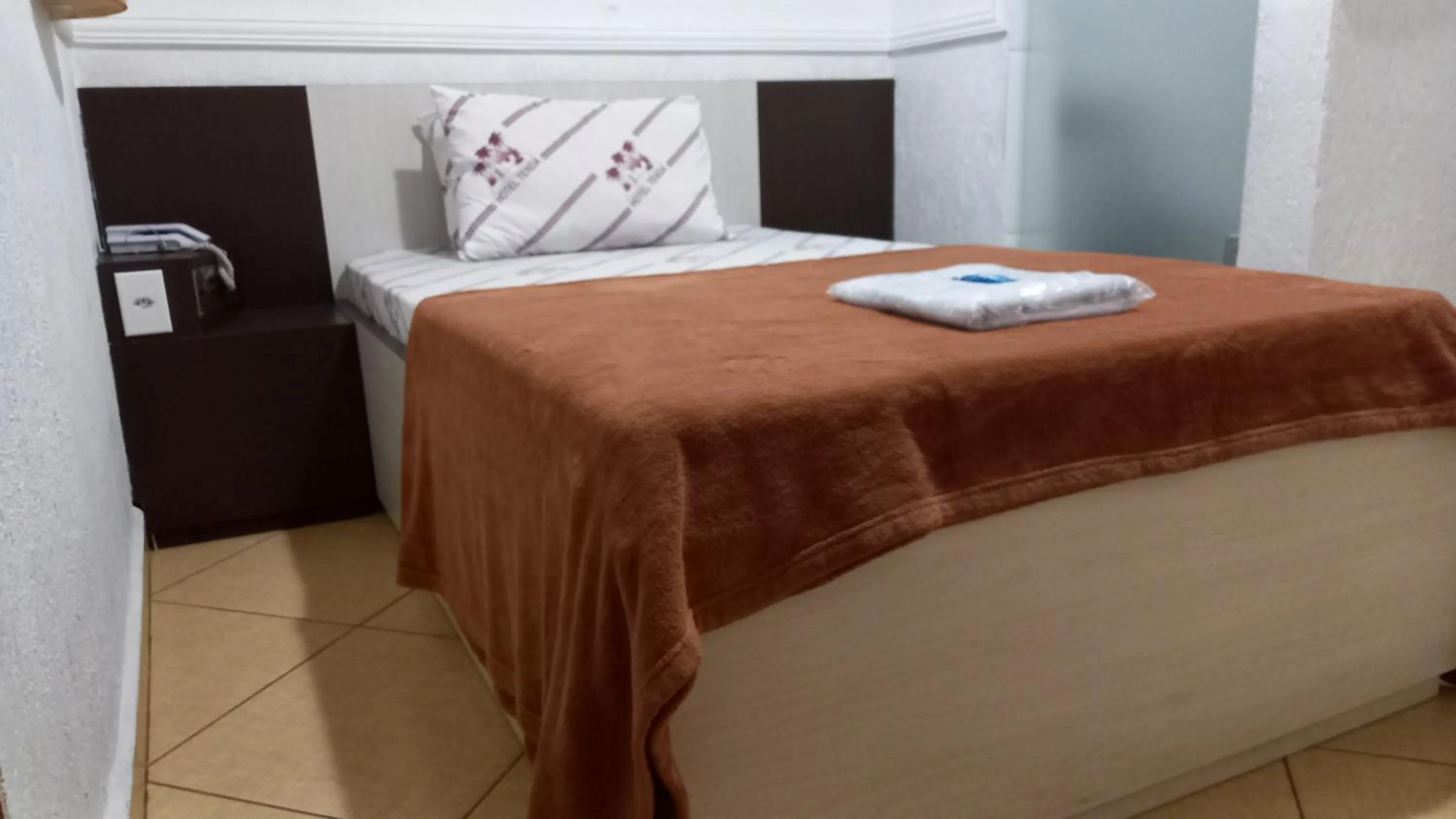 Bed in Hotel Tenda Brigadeiro - 5 Minutos a Pé do Metrô e Praça da Sé, 8 Minutos da Rua 25 de Março e Liberdade - Estacionamento Opcional