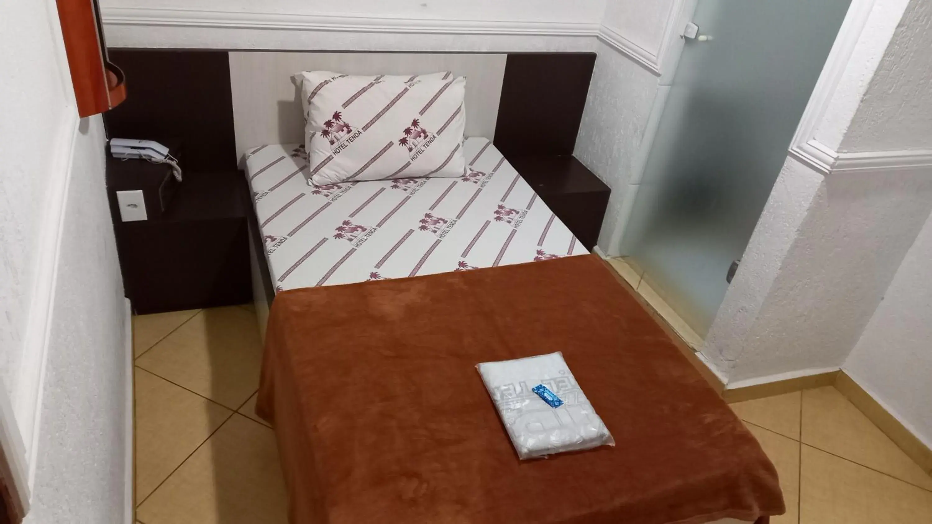 Economy Single Room in Hotel Tenda Brigadeiro - 5 Minutos a Pé do Metrô e Praça da Sé, 8 Minutos da Rua 25 de Março e Liberdade - Estacionamento Opcional Economy Single Room in Hotel Tenda Brigadeiro - 5 Minutos a Pé do Metrô e Praça da Sé, 8 Minutos da Rua 25 de Março e Liberdade - Estacionamento Opcional