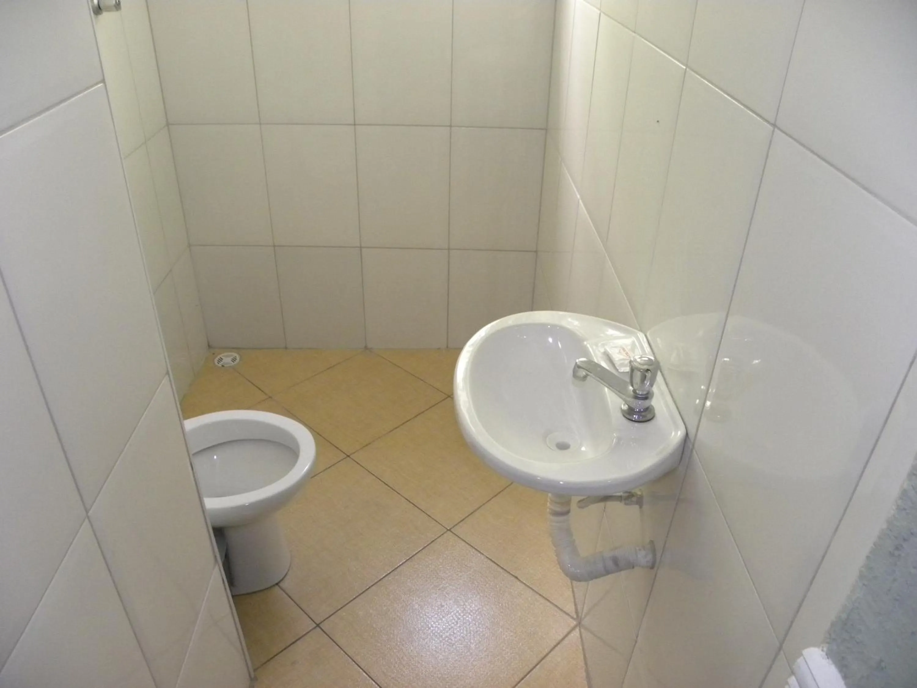 Bathroom in Hotel Tenda Brigadeiro - 5 Minutos a Pé do Metrô e Praça da Sé, 8 Minutos da Rua 25 de Março e Liberdade - Estacionamento Opcional