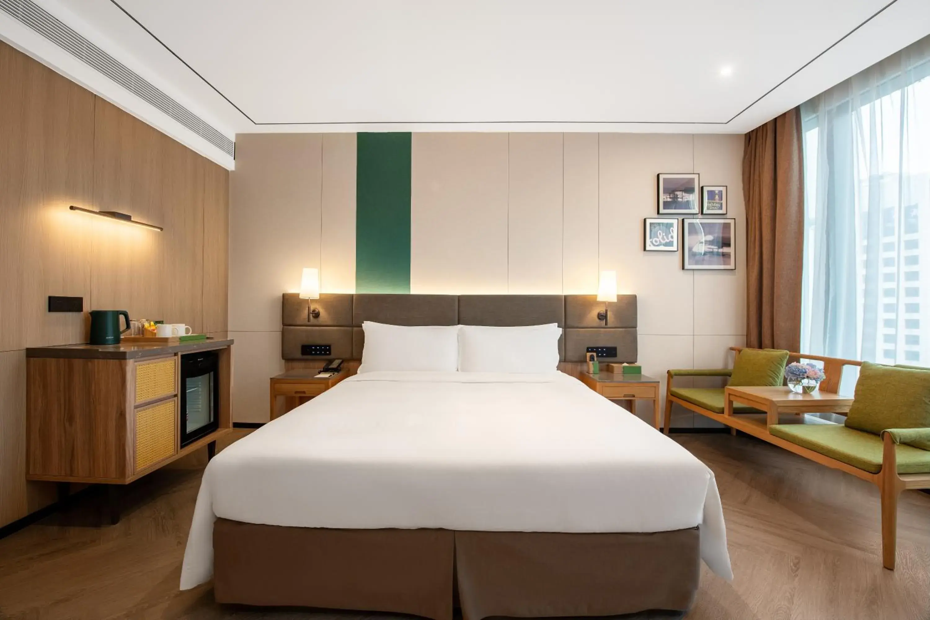 Standard King Room in Holiday Inn Guangzhou Zhujiang New Town Standard King Room in Holiday Inn Guangzhou Zhujiang New Town