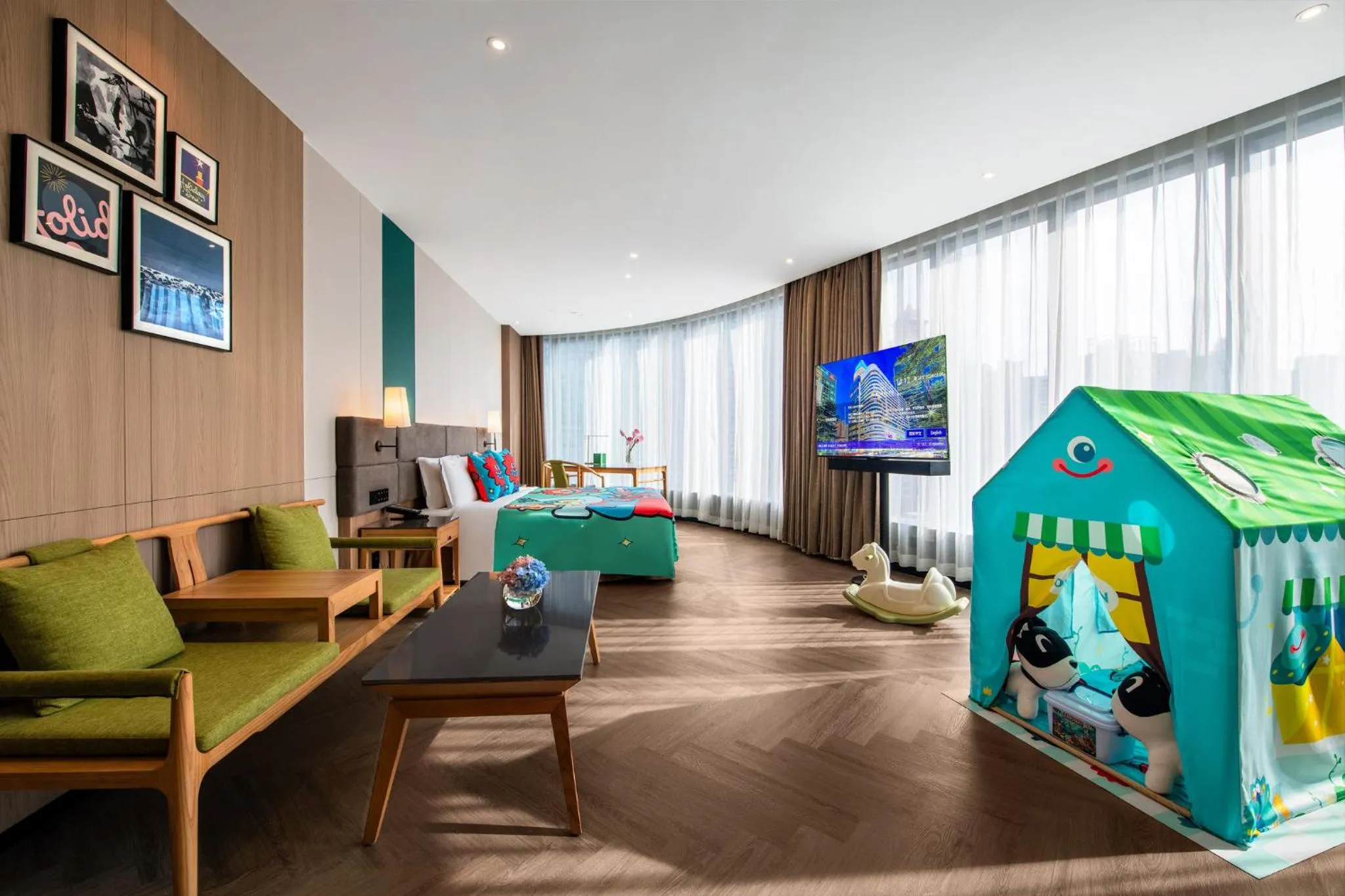 Photo of the whole room in Holiday Inn Guangzhou Zhujiang New Town