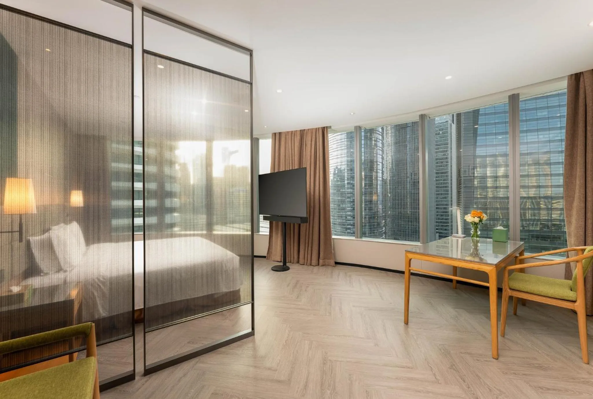 Photo of the whole room, Bed in Holiday Inn Guangzhou Zhujiang New Town