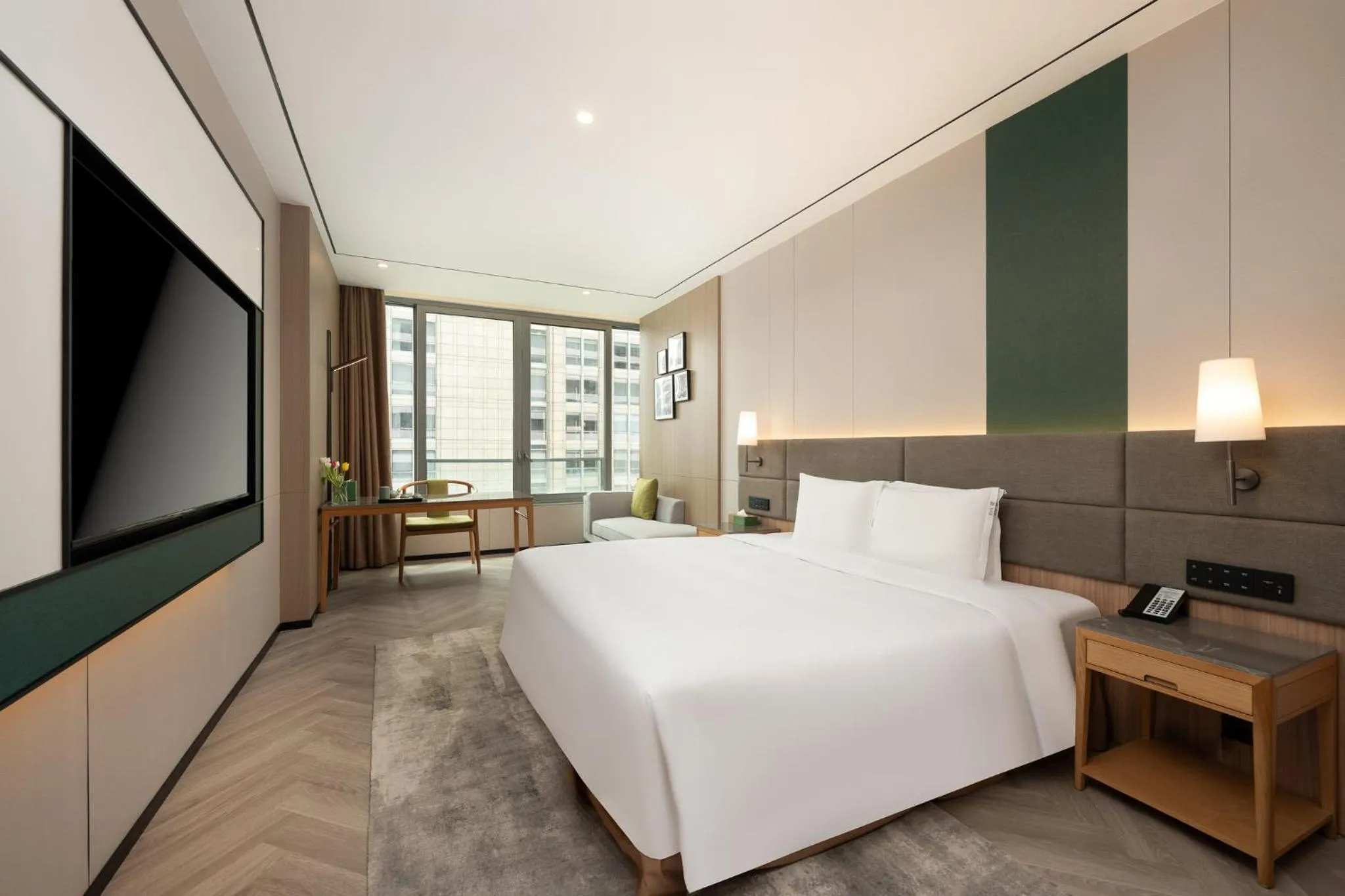 Photo of the whole room, Bed in Holiday Inn Guangzhou Zhujiang New Town