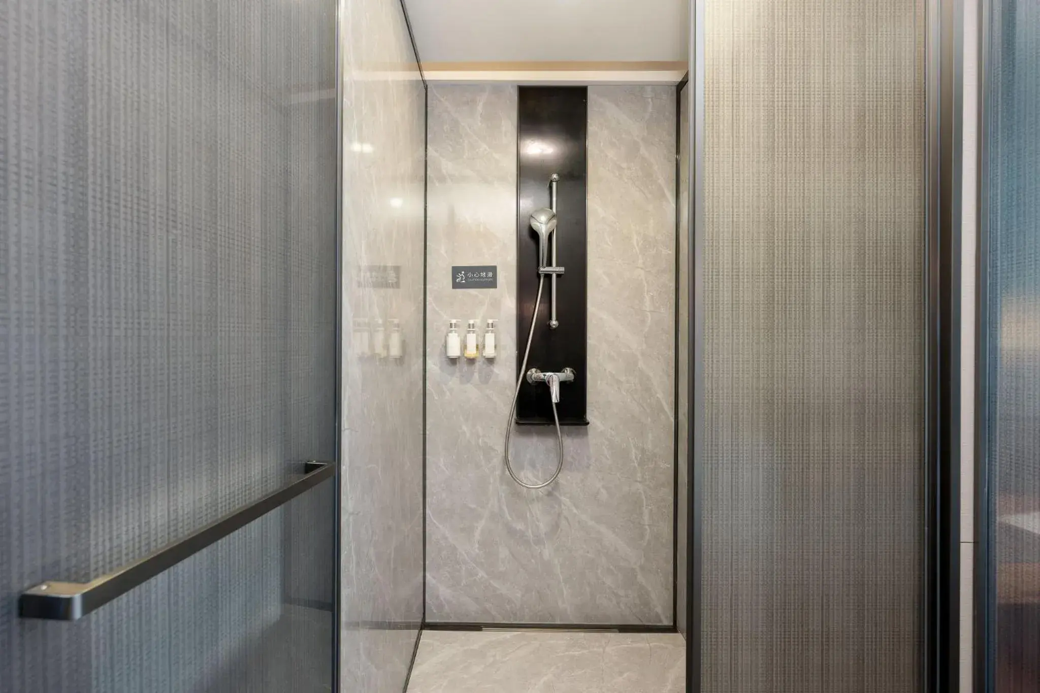 Standard Twin Room in Holiday Inn Guangzhou Zhujiang New Town Standard Twin Room in Holiday Inn Guangzhou Zhujiang New Town