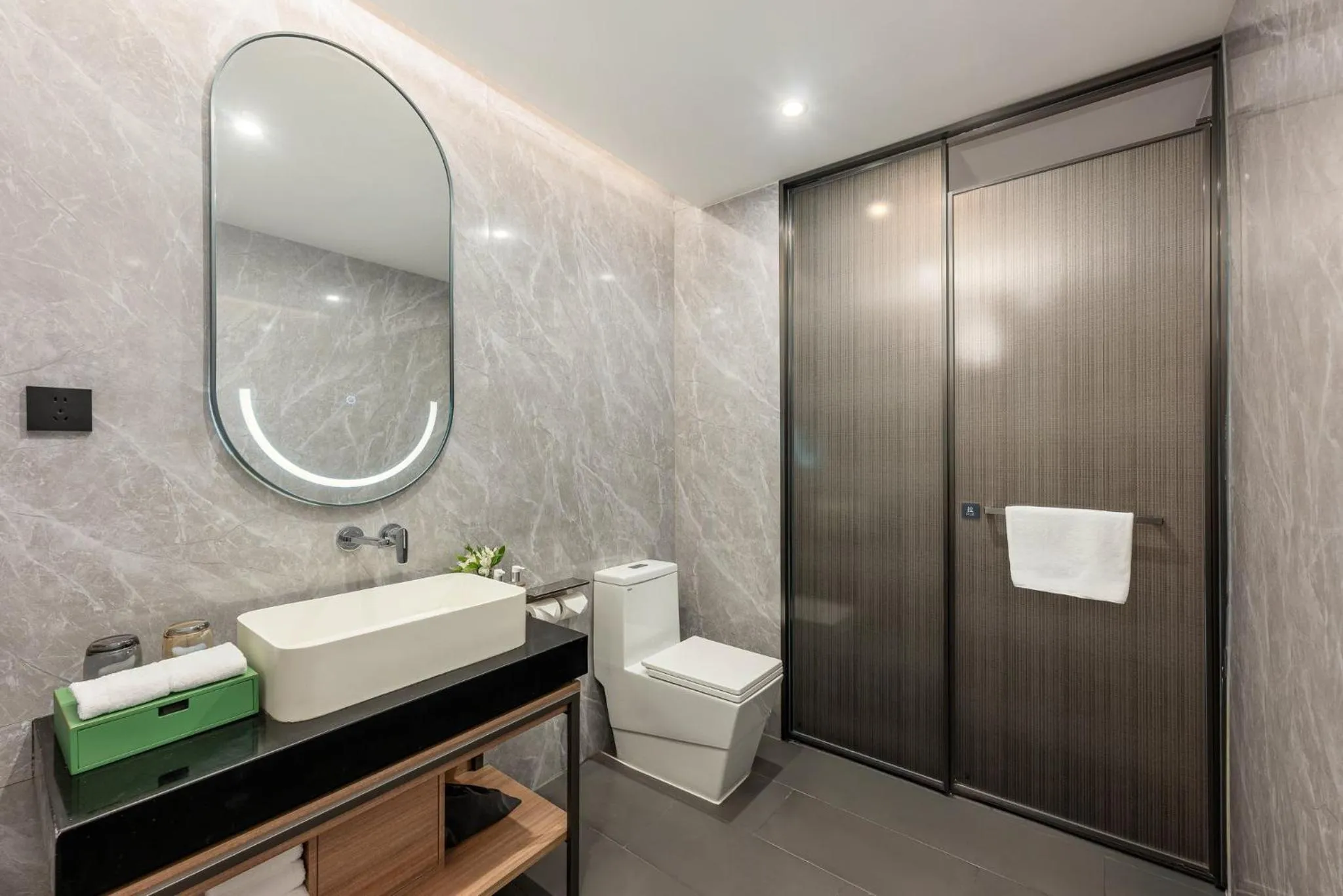 Bathroom in Holiday Inn Guangzhou Zhujiang New Town