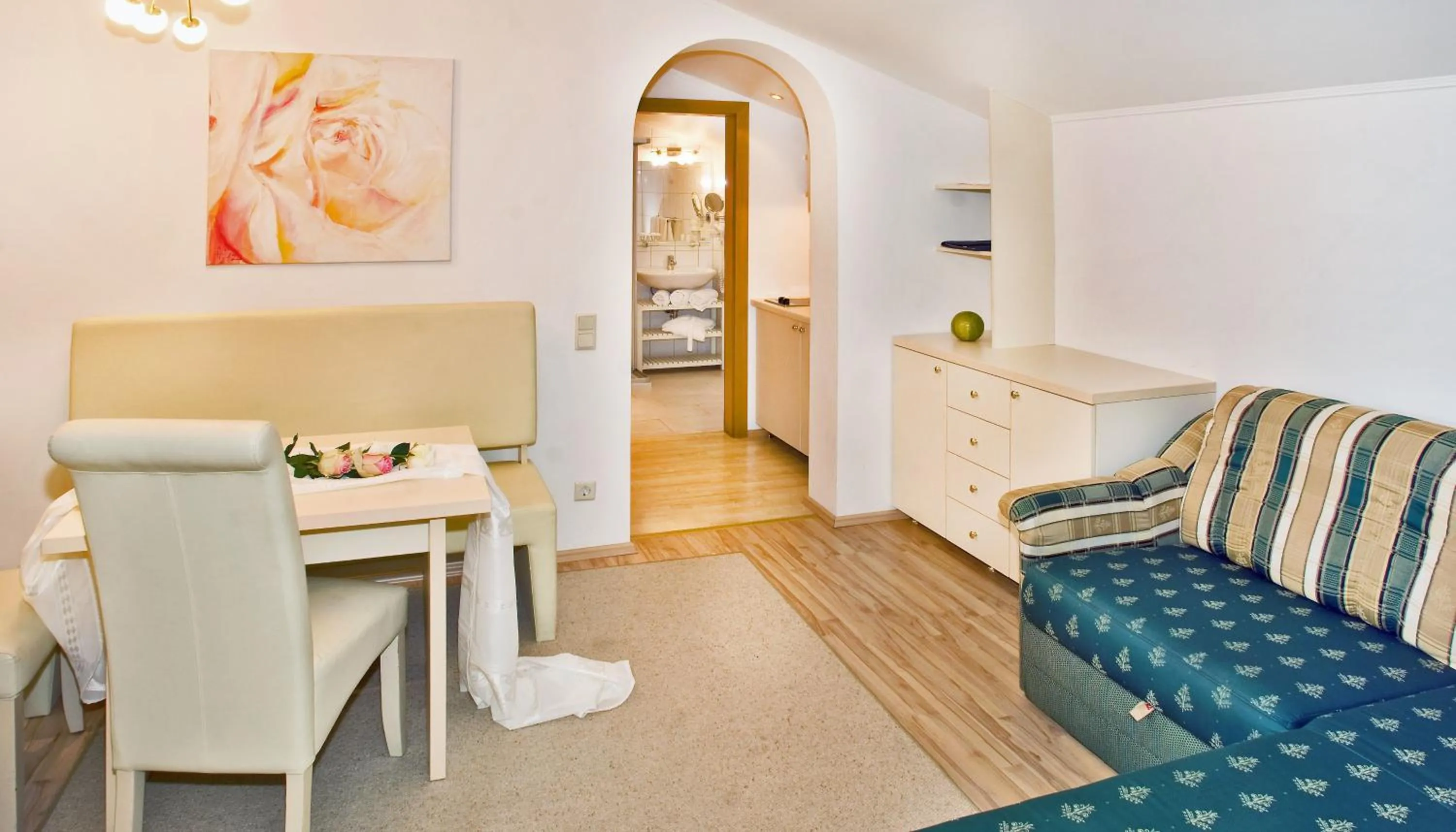 Photo of the whole room in Hotel Garni ELISABETH