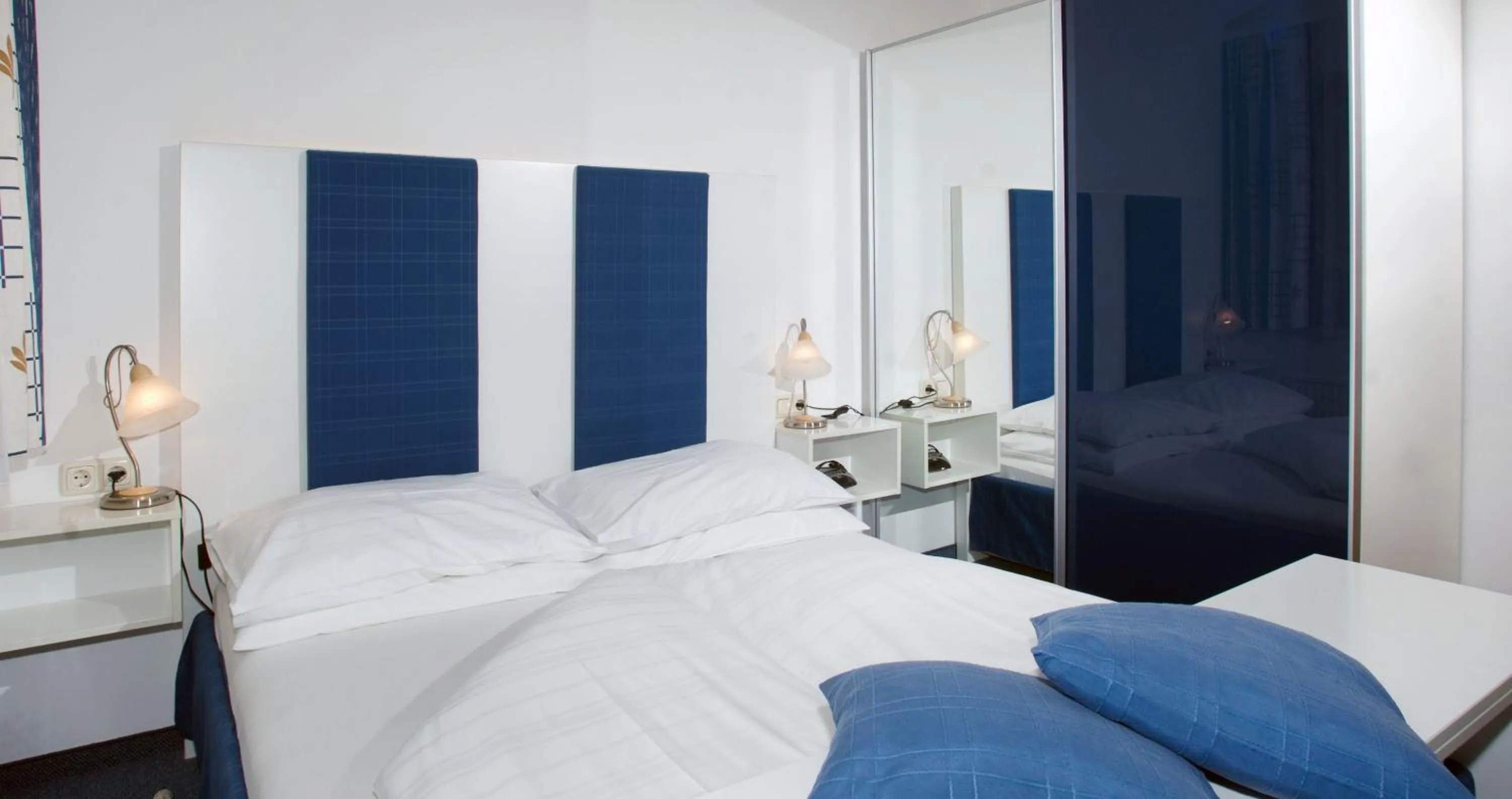 Bedroom, Bed in Hotel Garni ELISABETH