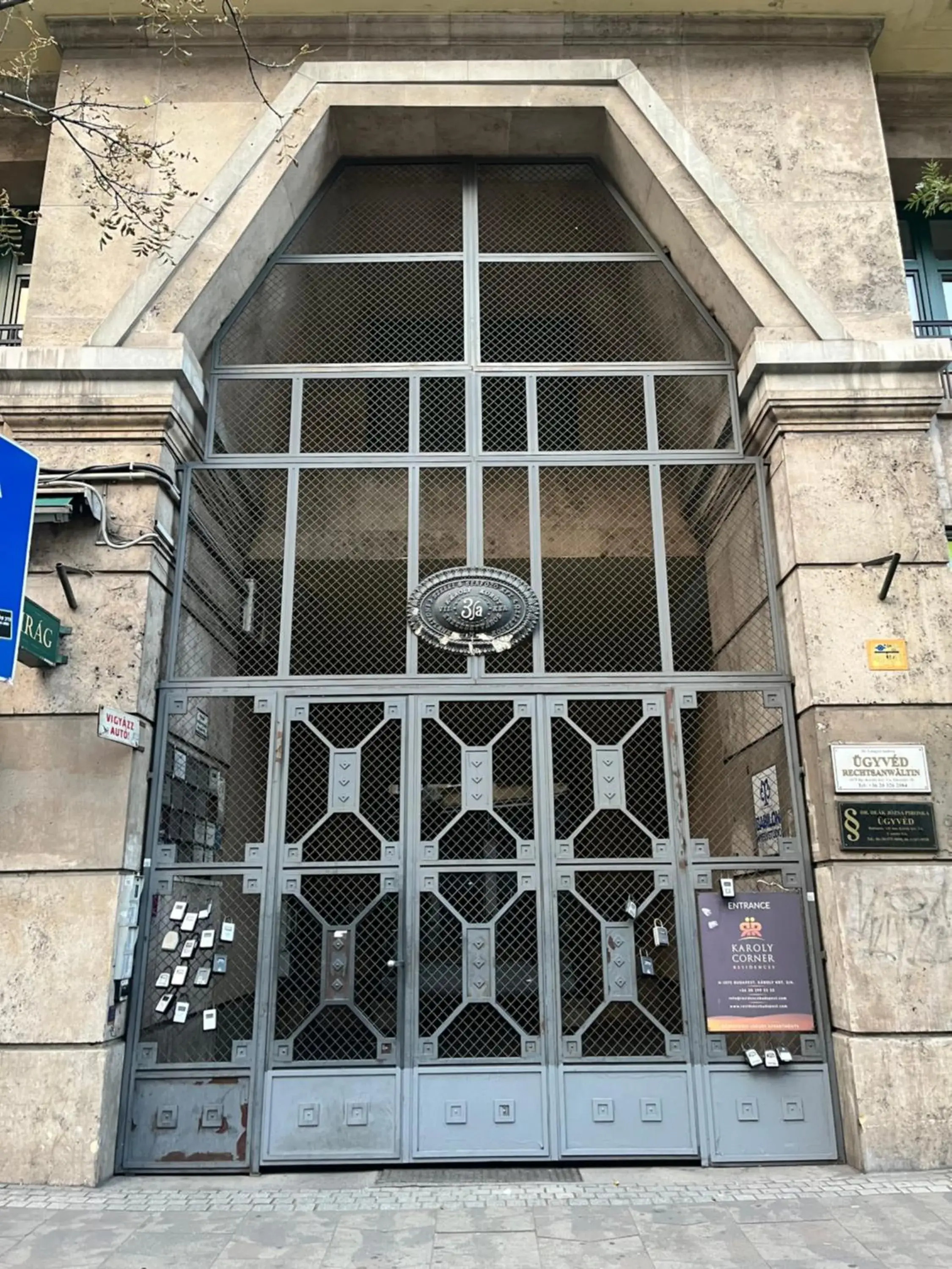 Facade/entrance in Karoly Corner Residences Facade/entrance in Karoly Corner Residences