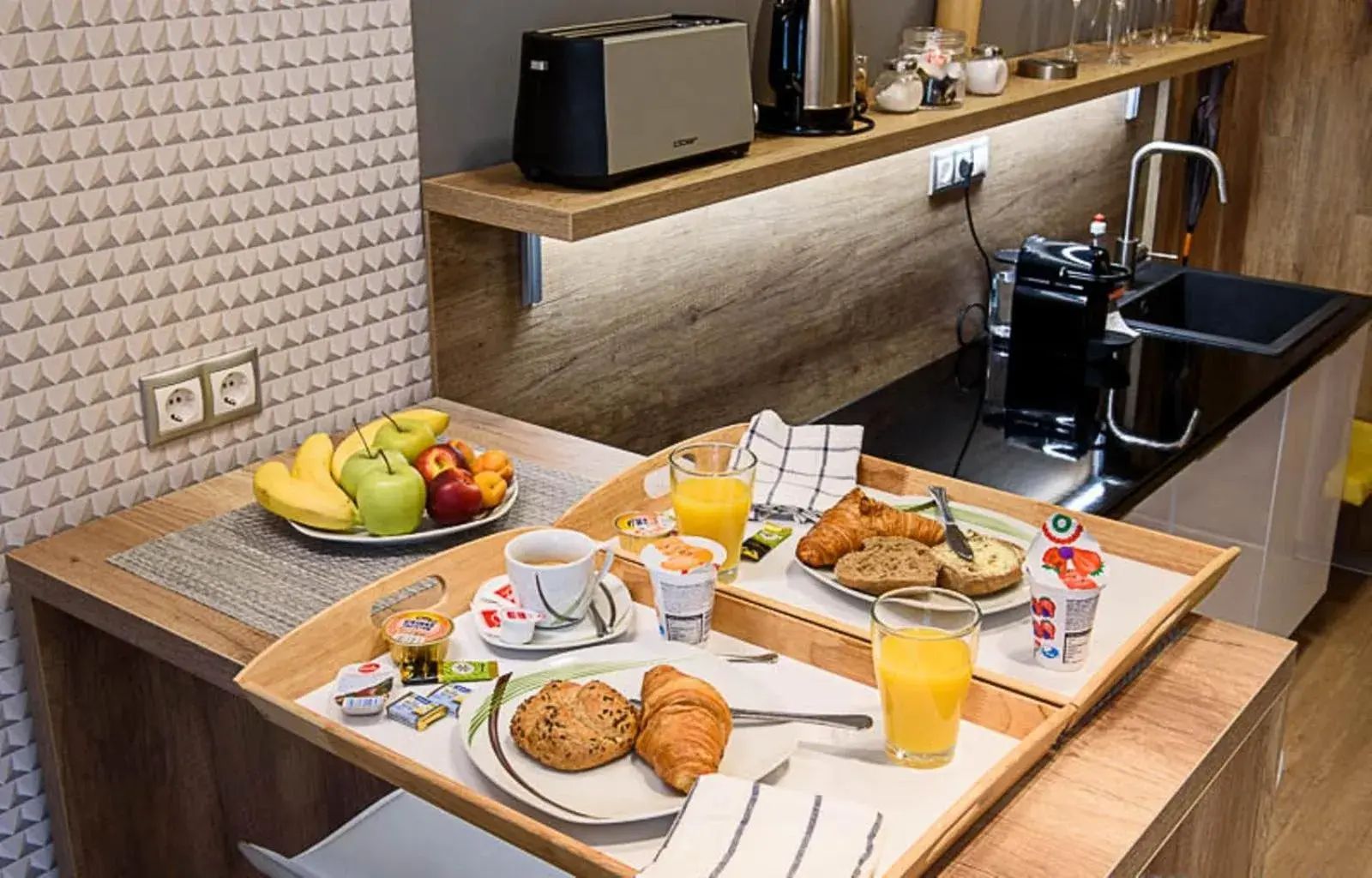 Continental breakfast in Karoly Corner Residences Continental breakfast in Karoly Corner Residences