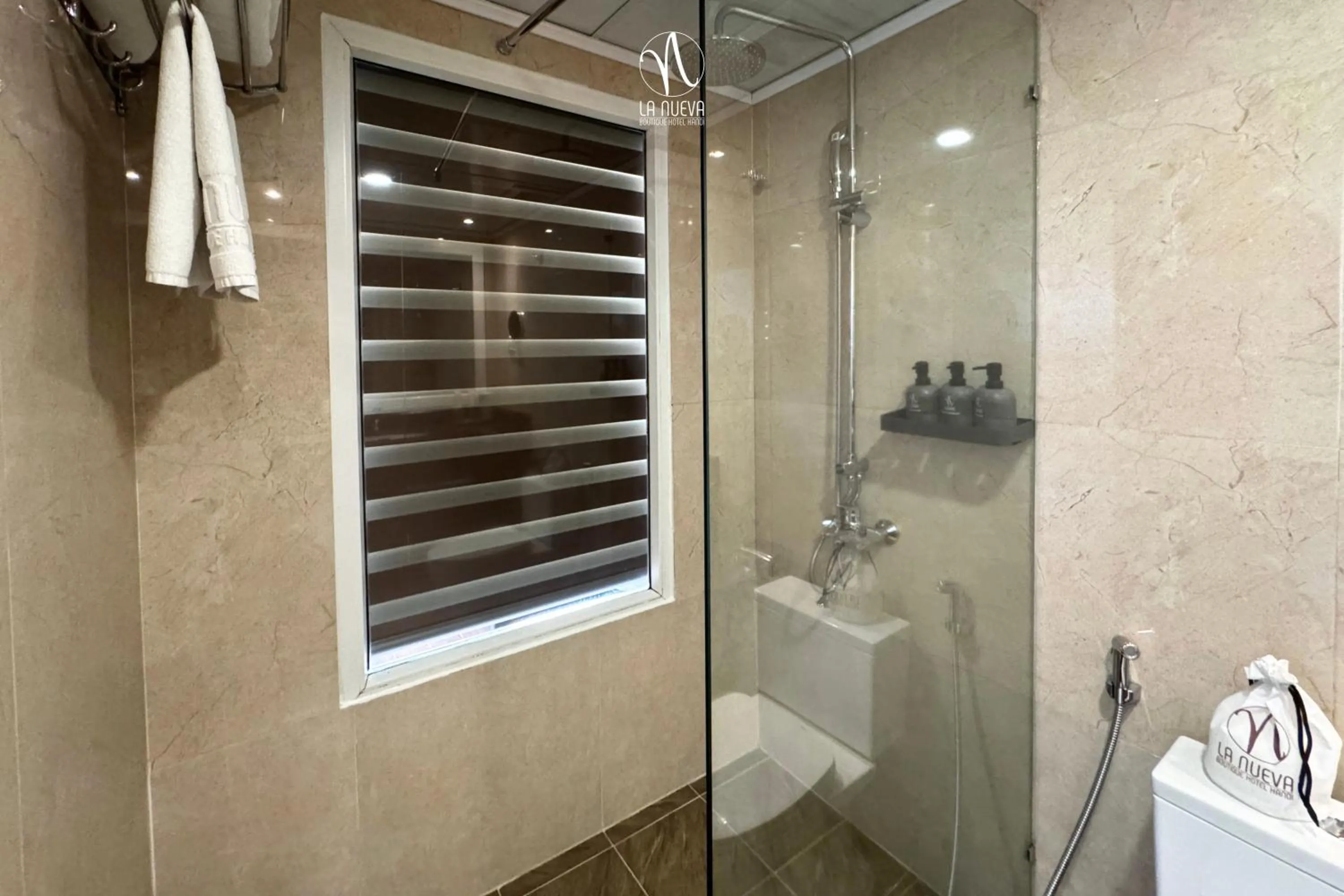 Toilet in La Nueva Boutique Hotel Hanoi & Spa