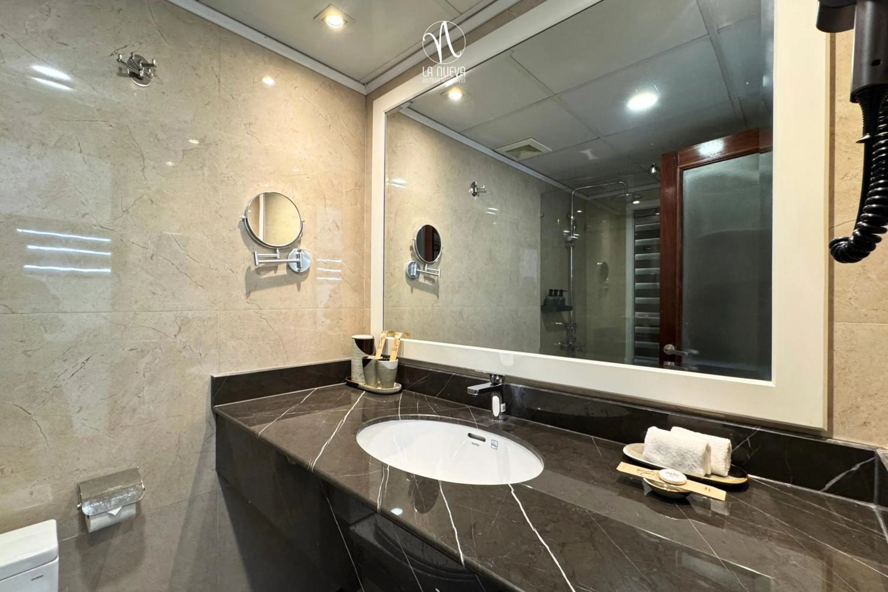 Bathroom in La Nueva Boutique Hotel Hanoi & Spa