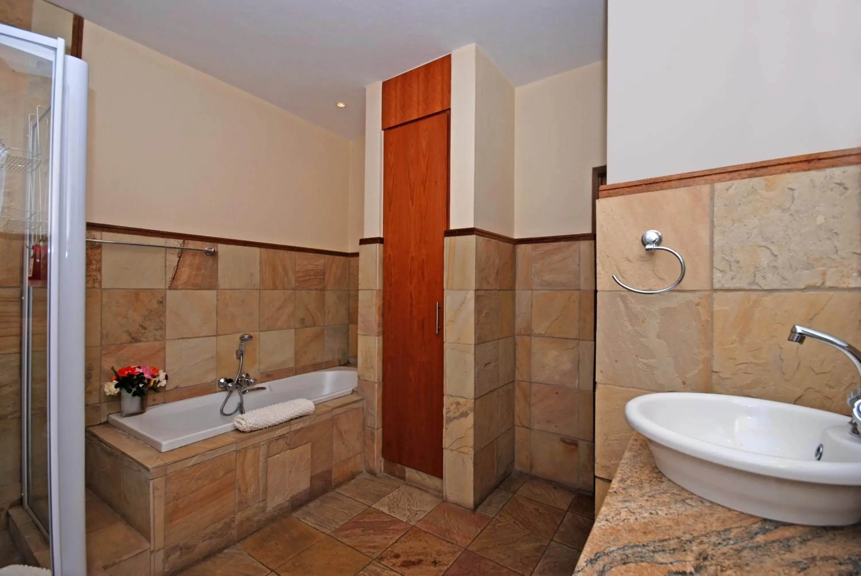 Economy Twin Room - single occupancy in Hoopoe Haven Guest House Economy Twin Room - single occupancy in Hoopoe Haven Guest House