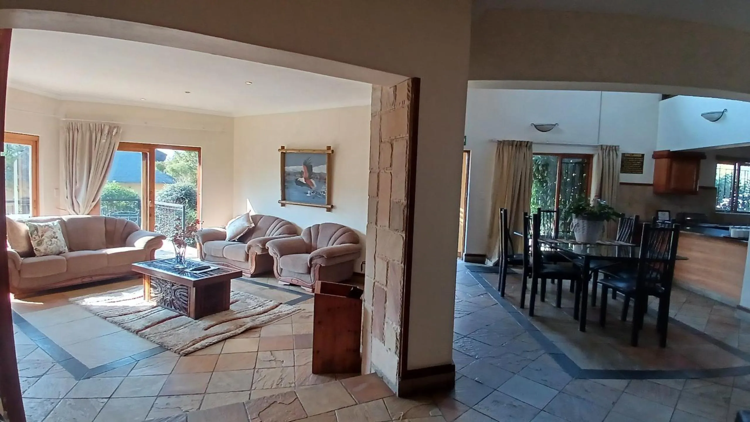 Economy Twin Room - single occupancy in Hoopoe Haven Guest House