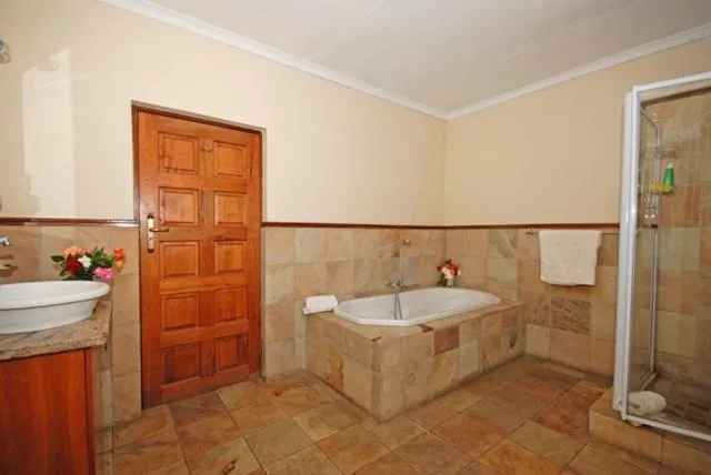 Two-Bedroom Chalet - single occupancy in Hoopoe Haven Guest House