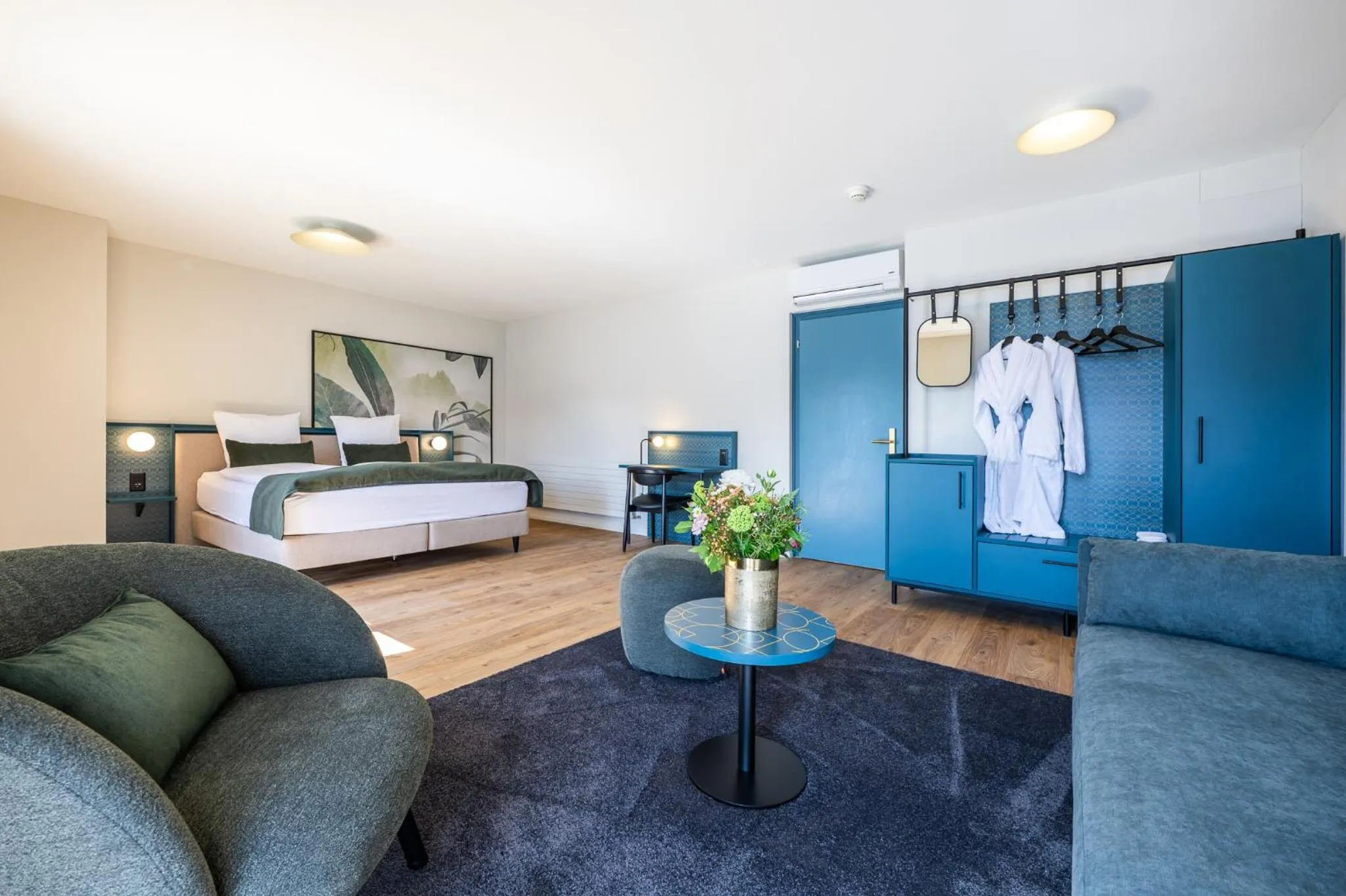 Bedroom, Bed in Hotel Central am See