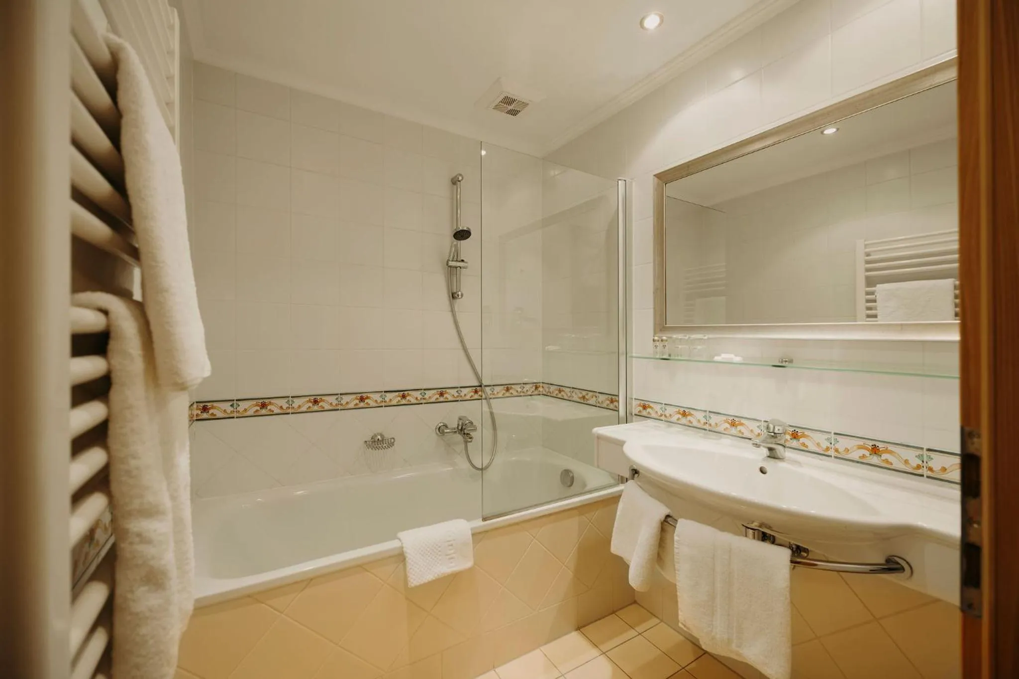 Bathroom in Hotel Lerch