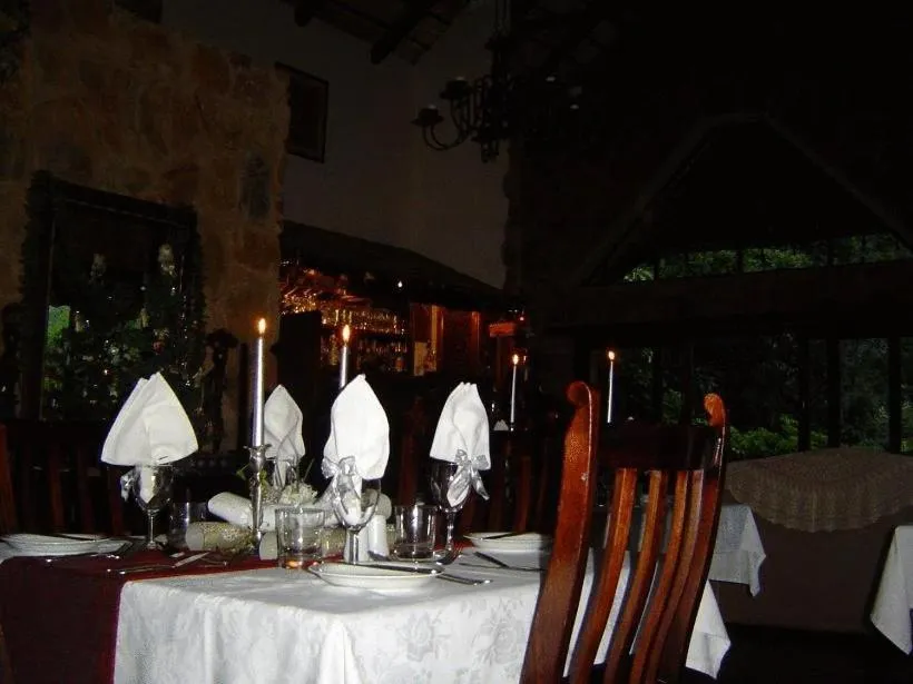 Restaurant/places to eat in Forest Creek Lodge & Spa