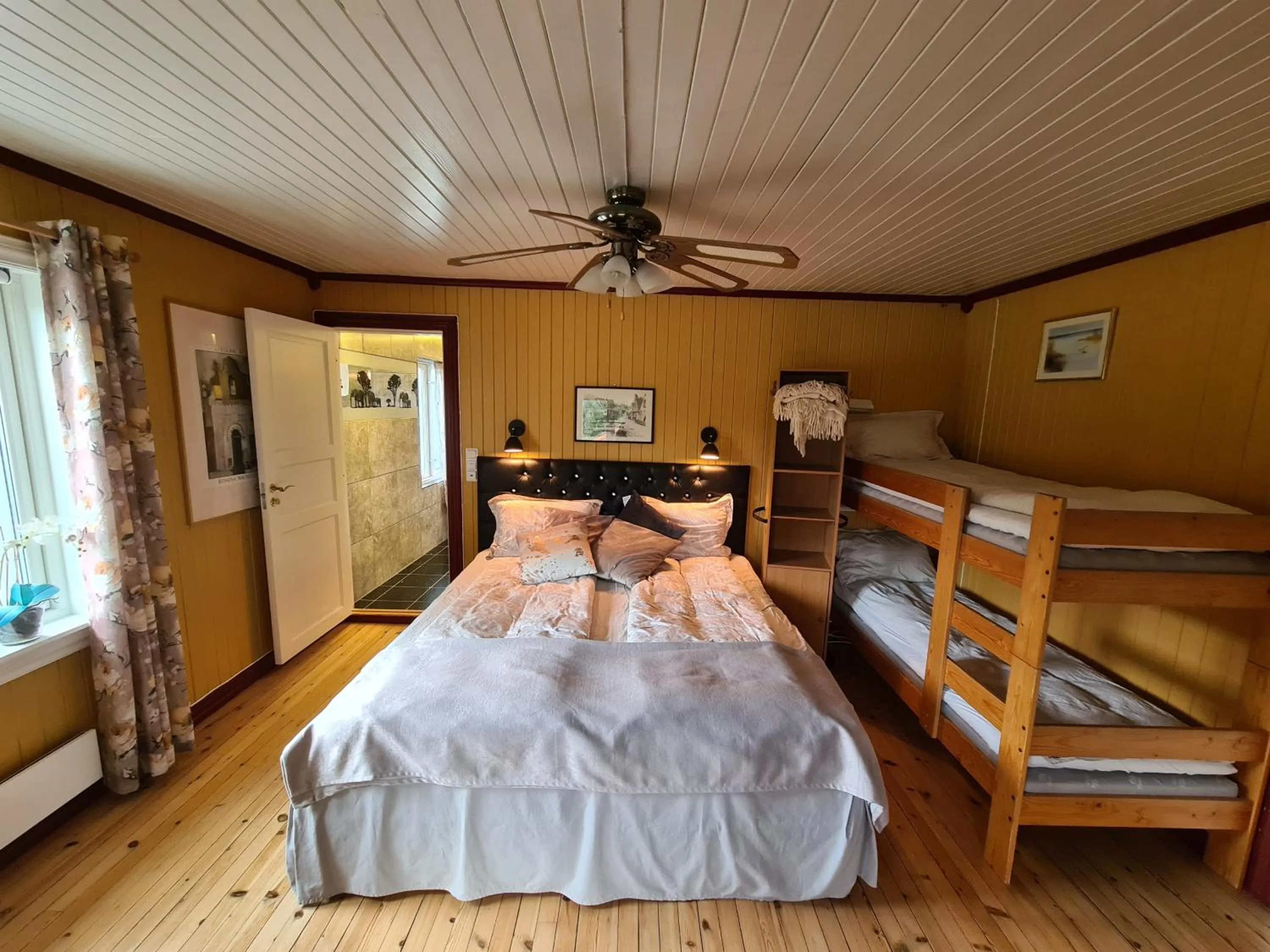 Bedroom, Bed in Solheim Overnatting