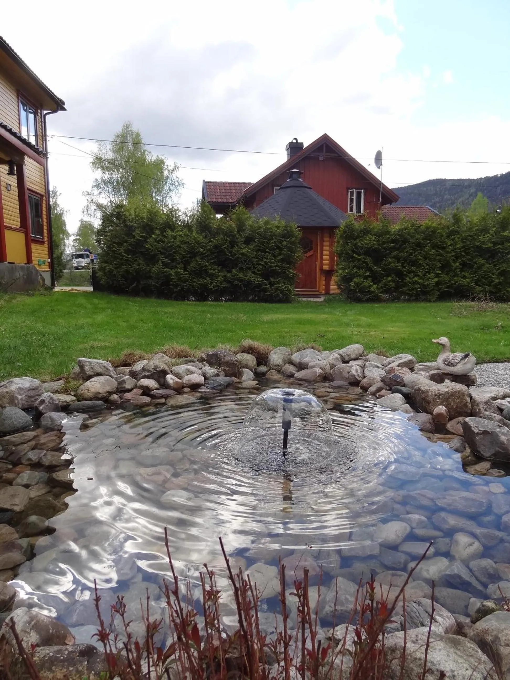 Garden in Solheim Overnatting