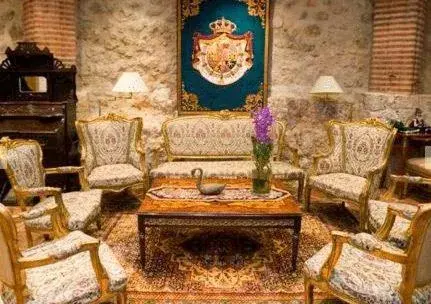 Lounge or bar in Residencia Real del Castillo de Curiel Lounge or bar in Residencia Real del Castillo de Curiel