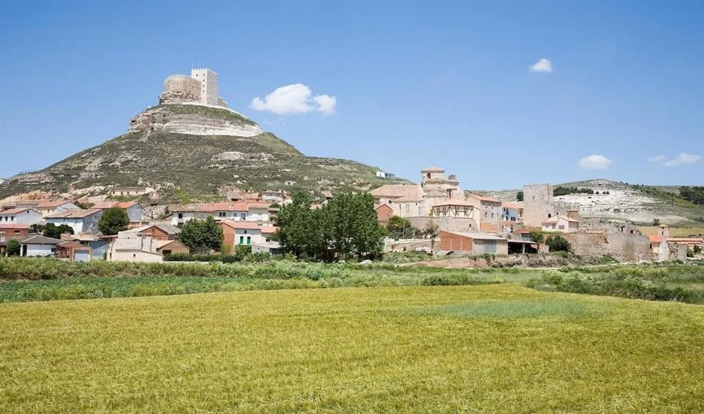 Area and facilities in Residencia Real del Castillo de Curiel
