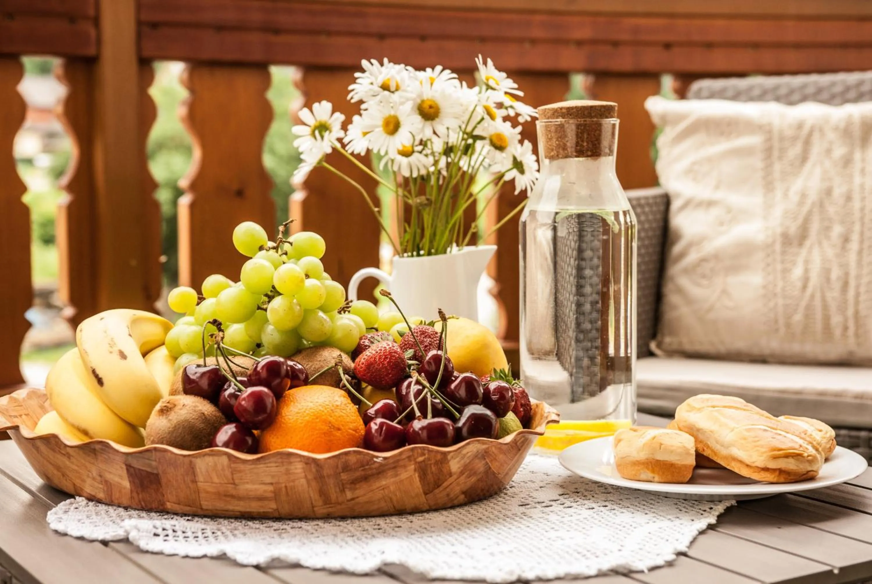 Food and drinks in Villa Adamo & Relax