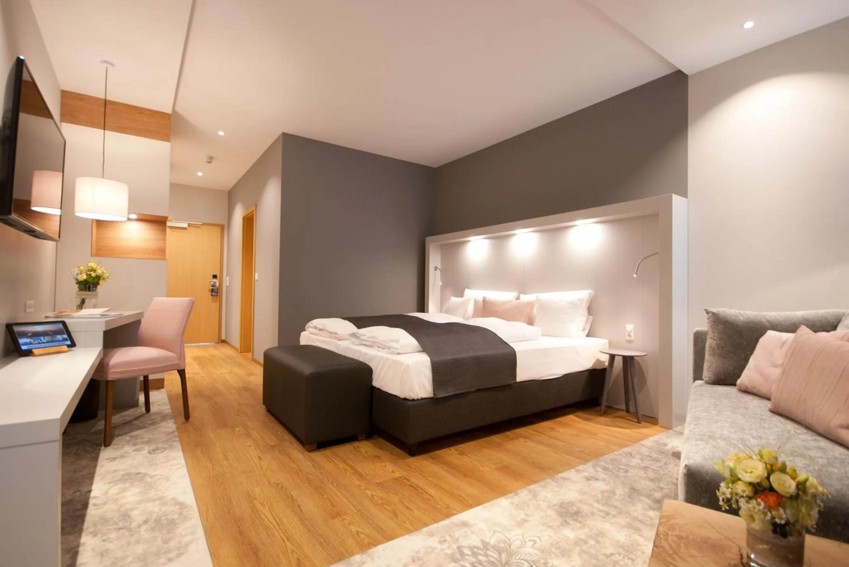 Photo of the whole room, Bed in Hotel Restaurant zur Marienburg