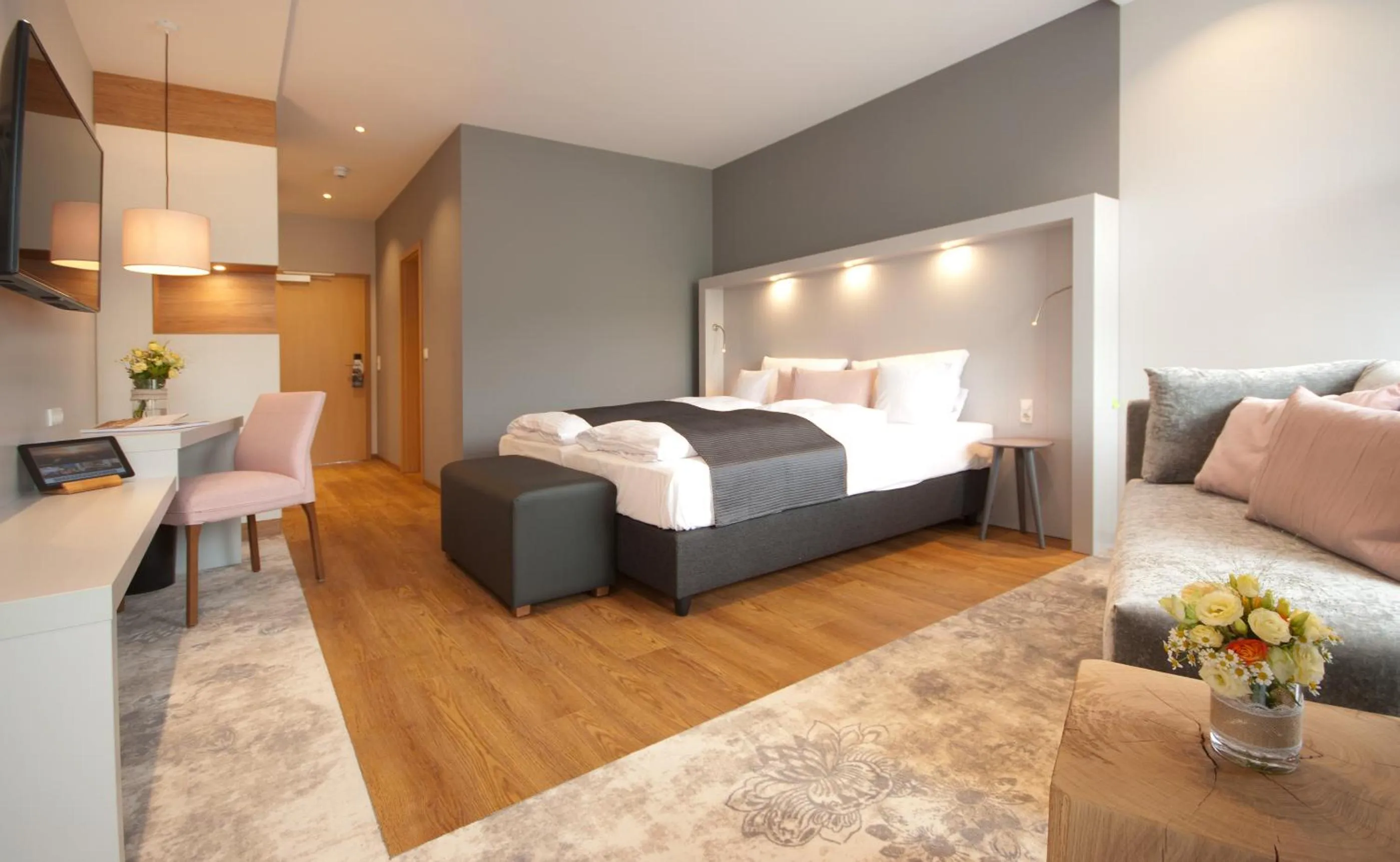 Photo of the whole room, Bed in Hotel Restaurant zur Marienburg