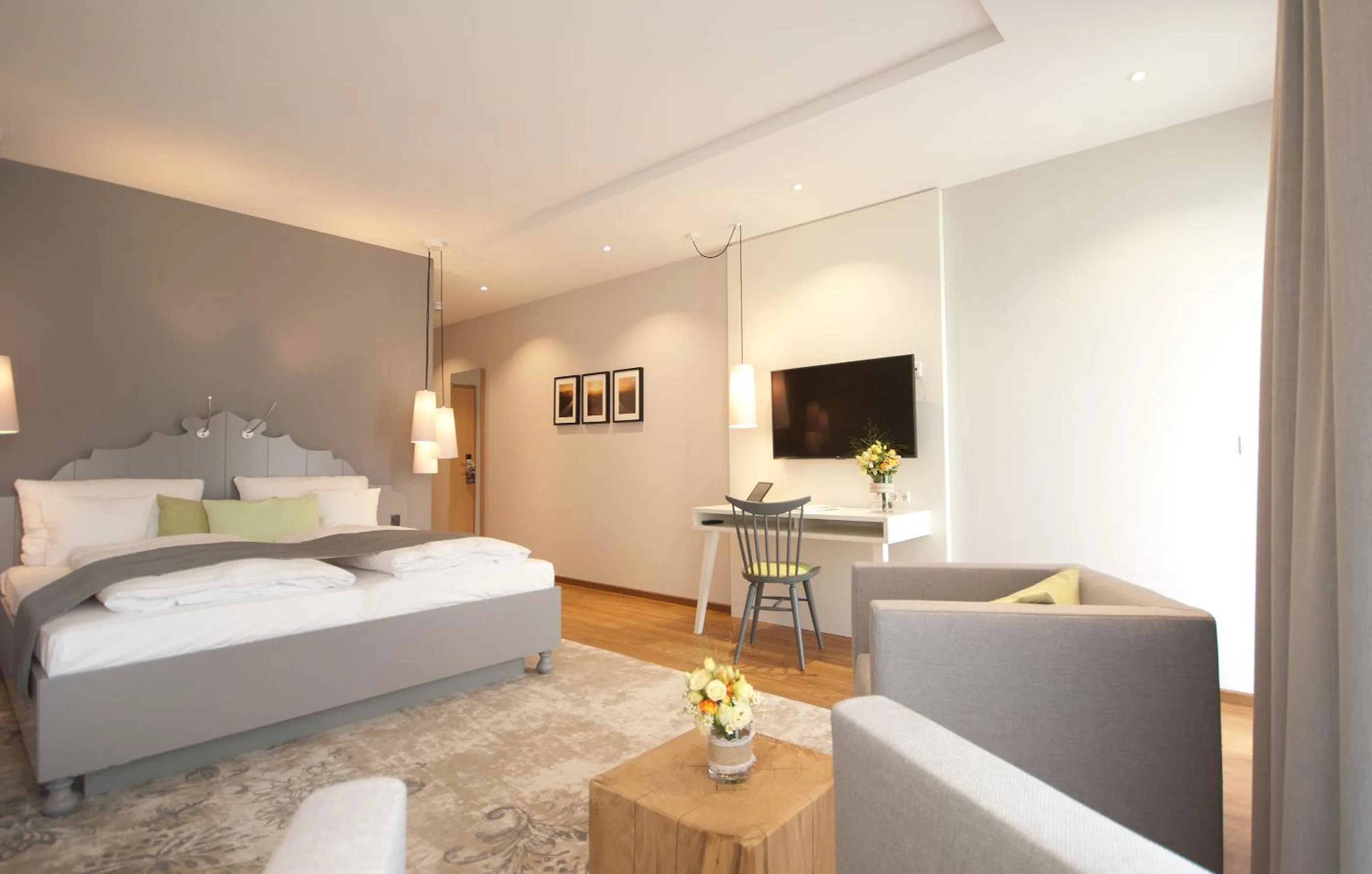 Photo of the whole room, Bed in Hotel Restaurant zur Marienburg