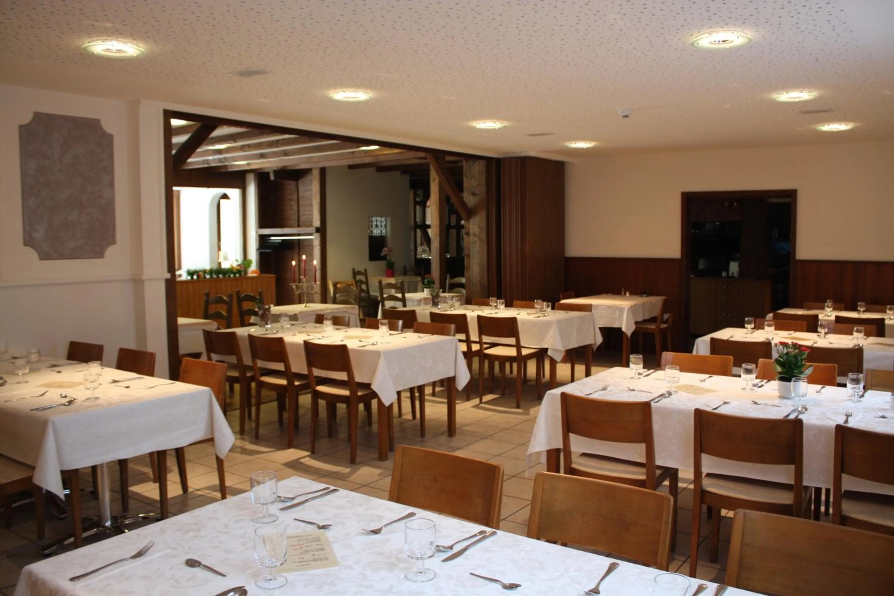 Restaurant/places to eat in Hotel Engel