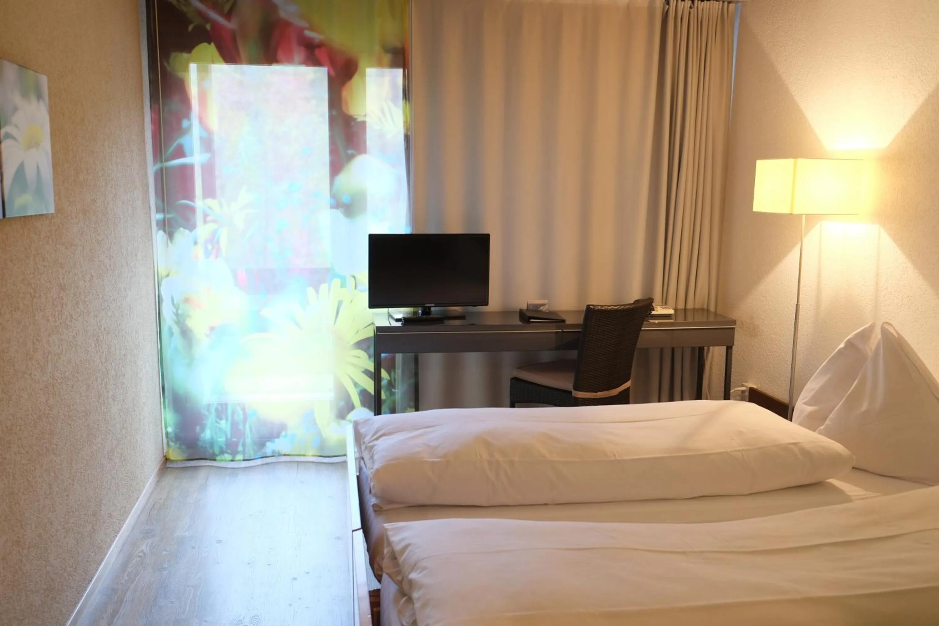 Bedroom, Bed in Seeblick Höhenhotel