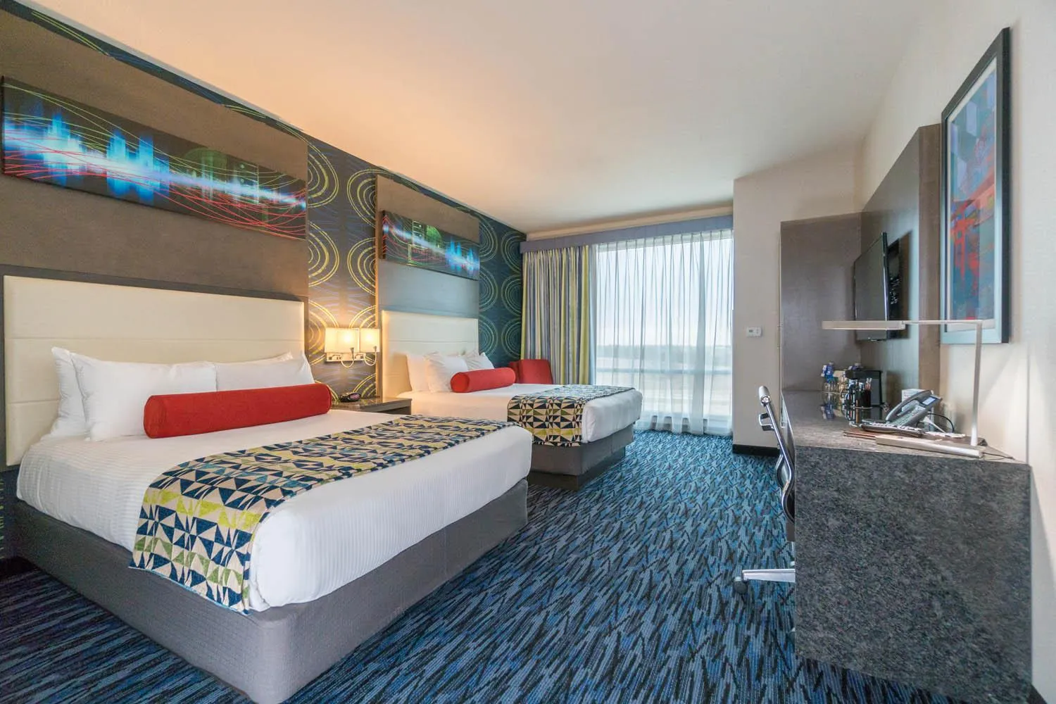 Bedroom, Bed in Rhythm City Casino & Resort