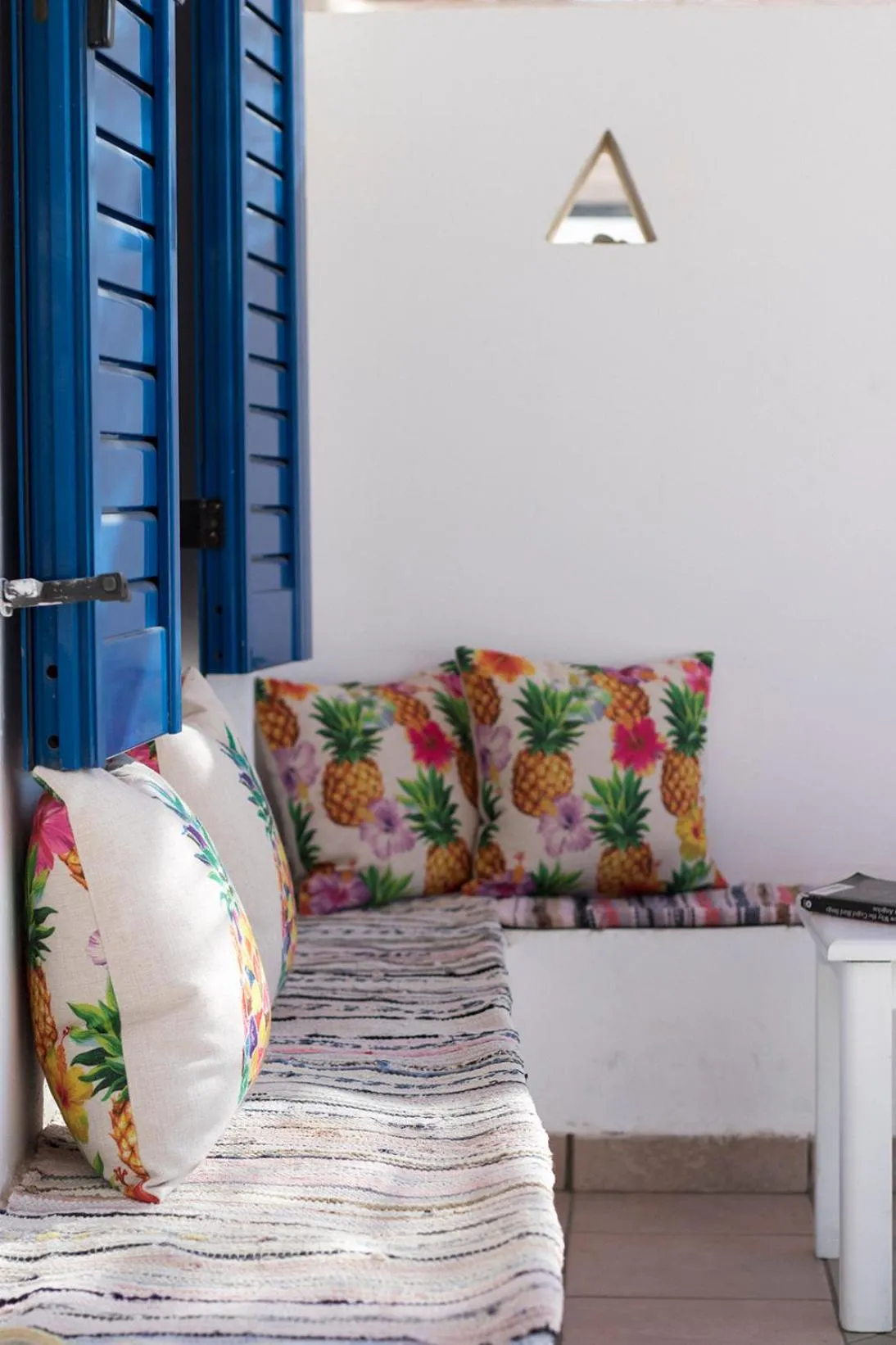 Balcony/Terrace in Armadoros Hotel / Ios Backpackers