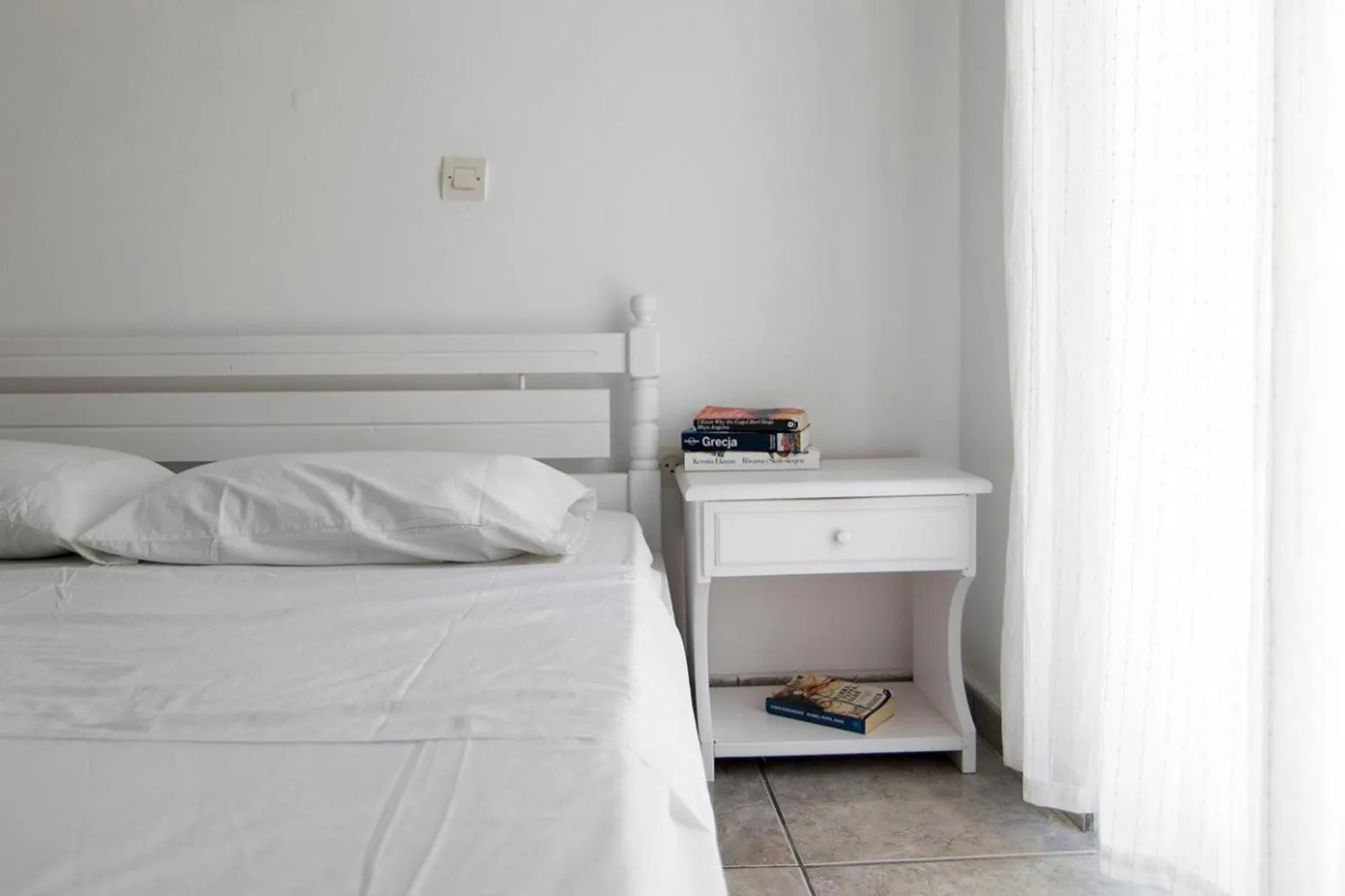 Decorative detail, Bed in Armadoros Hotel / Ios Backpackers