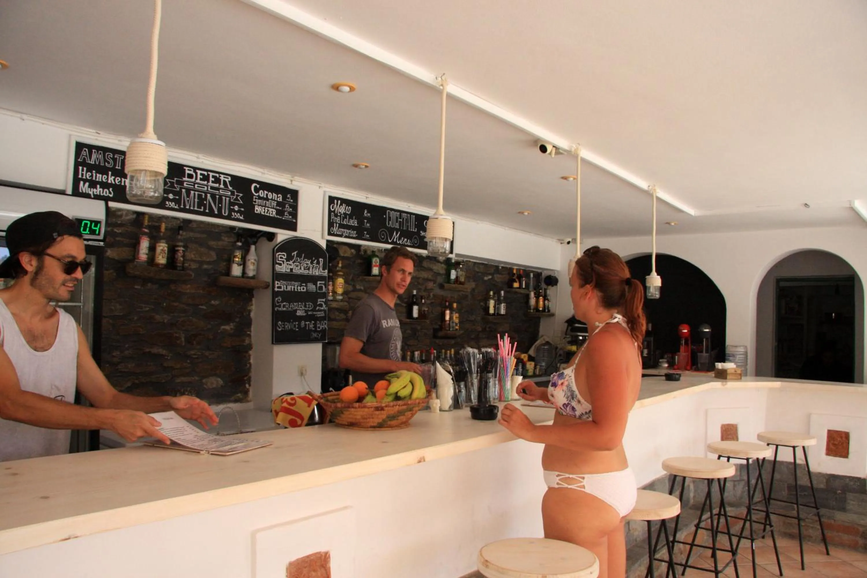 Meals in Armadoros Hotel / Ios Backpackers