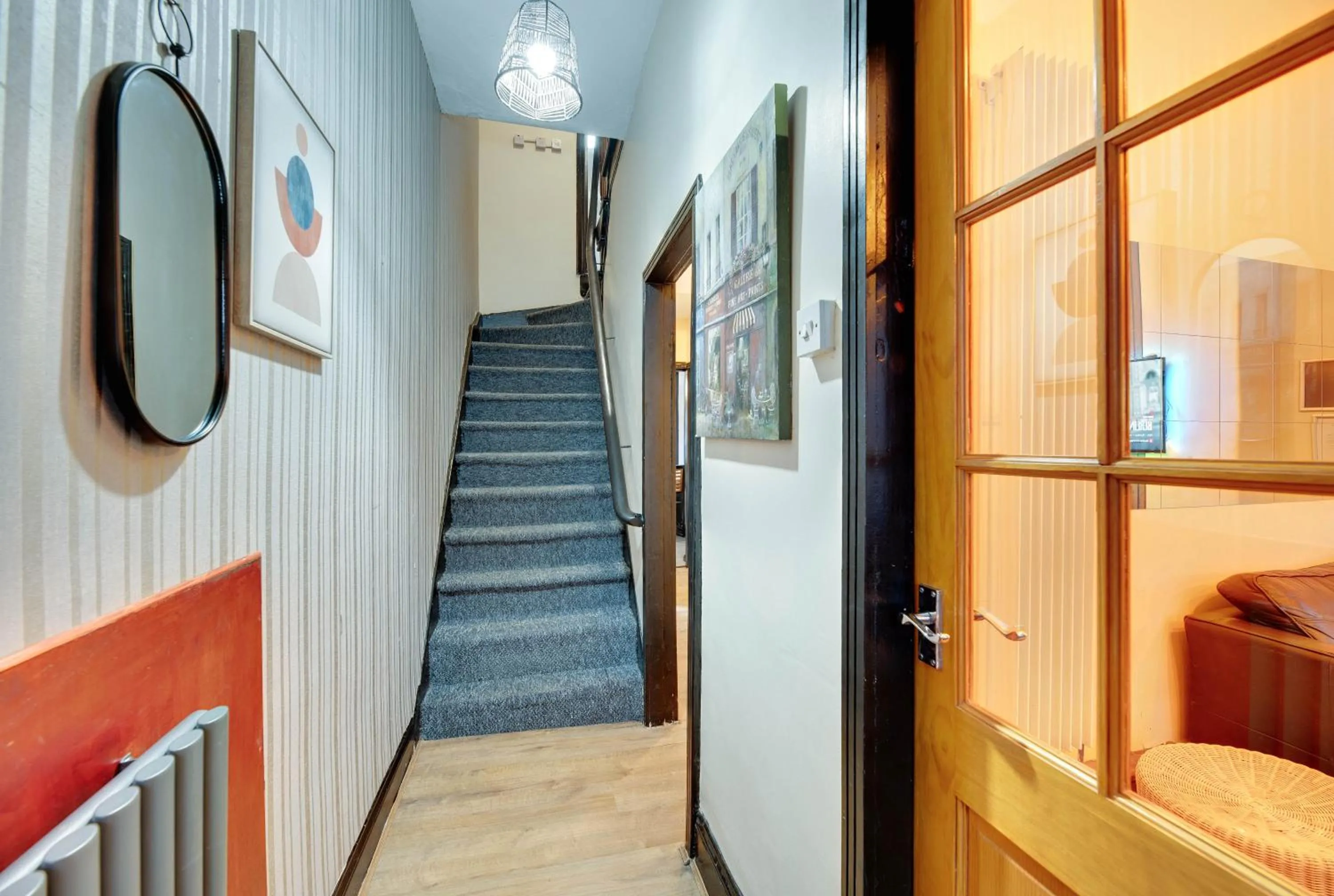 Decorative detail in Newcastle CITY APT35,FREE STREET PARKING,4 BEDROOM HOUSE,8 SINGLE BEDS,FULL KITCHEN,ALL ROOMS WITH TVs,NETFLIX