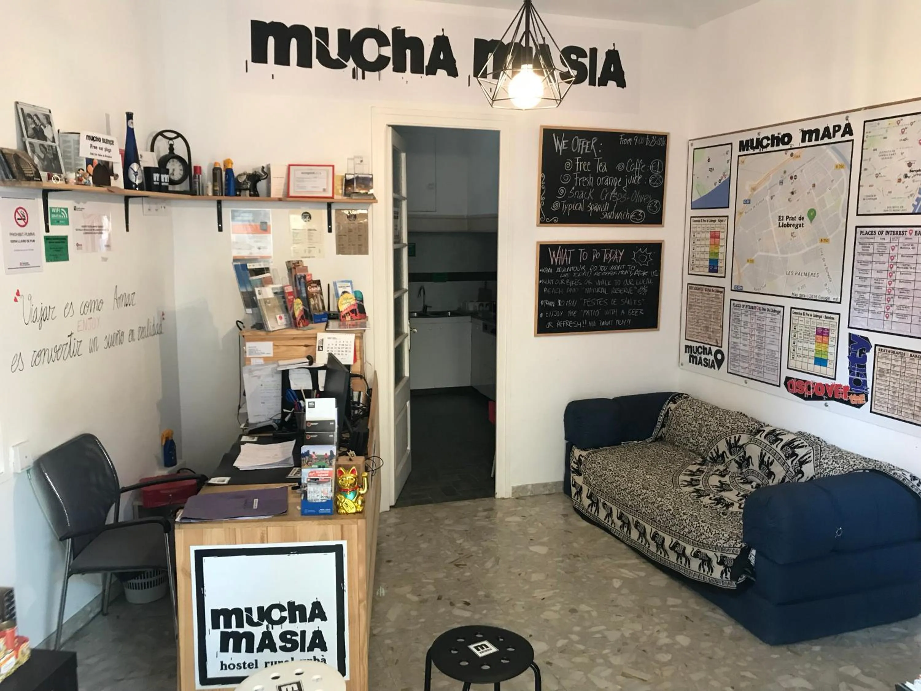 Lobby or reception in Mucha Masia Hostel Rural Urba