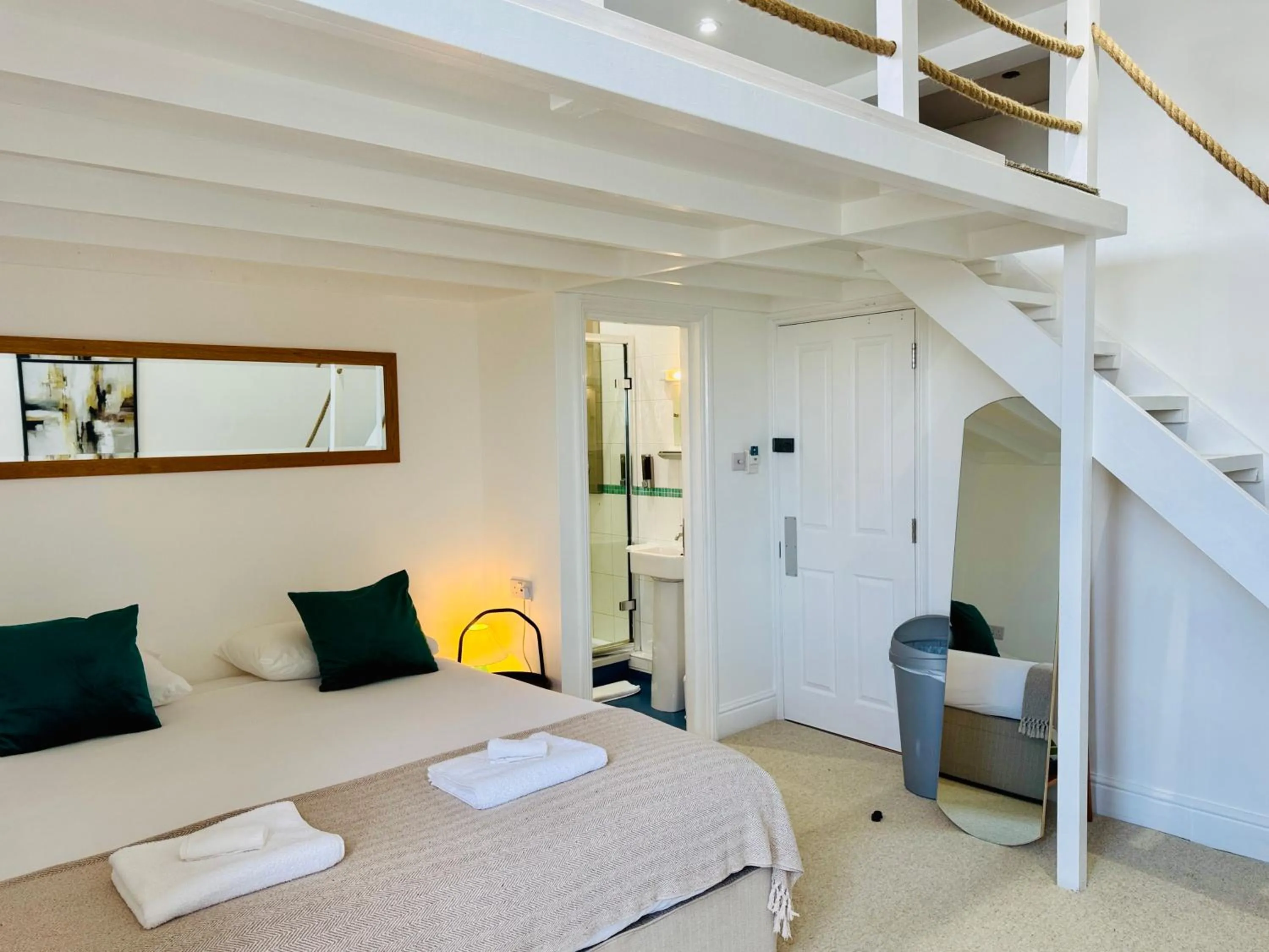Reef Lodge