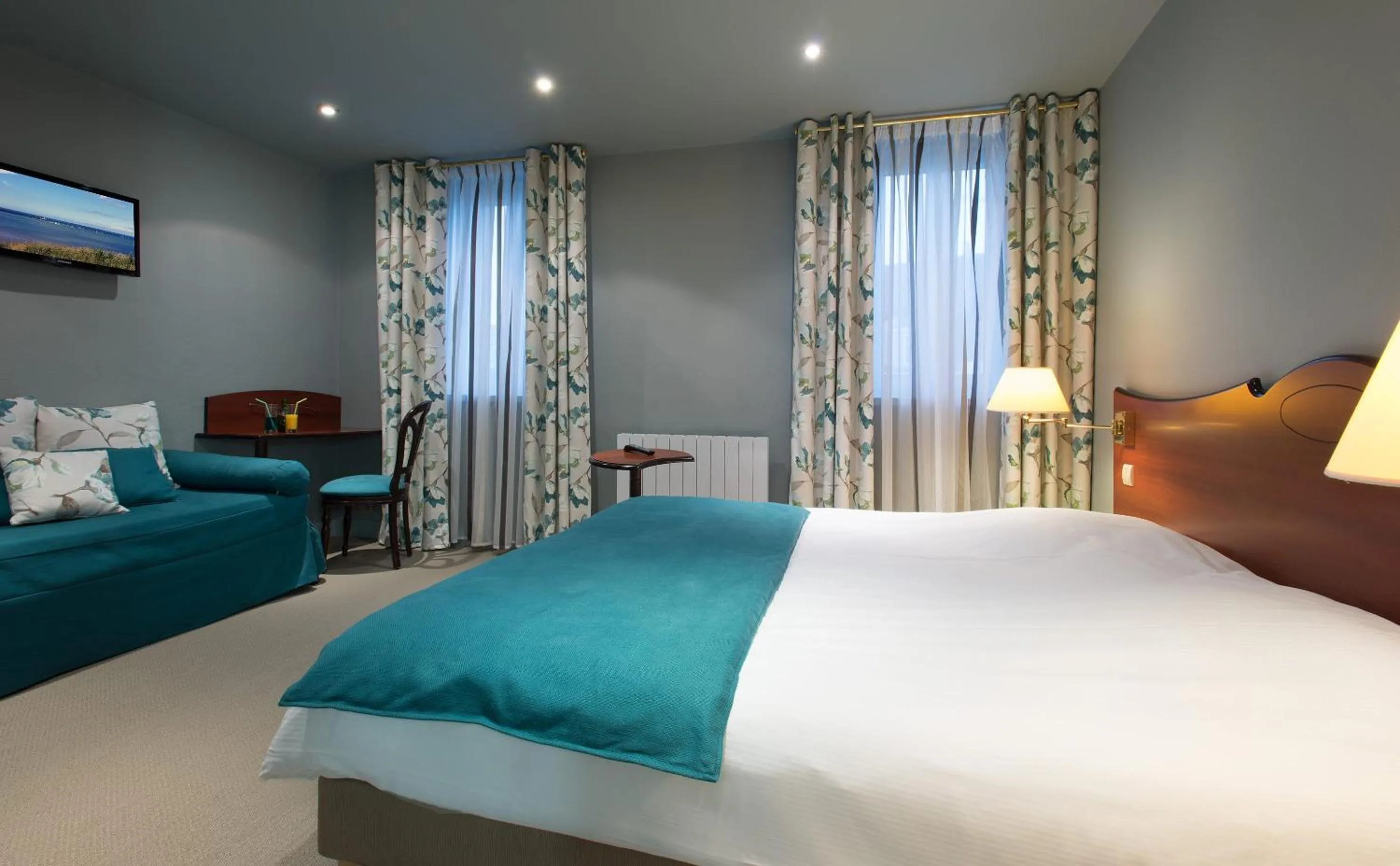 Bedroom, Bed in Hôtel De Wimereux