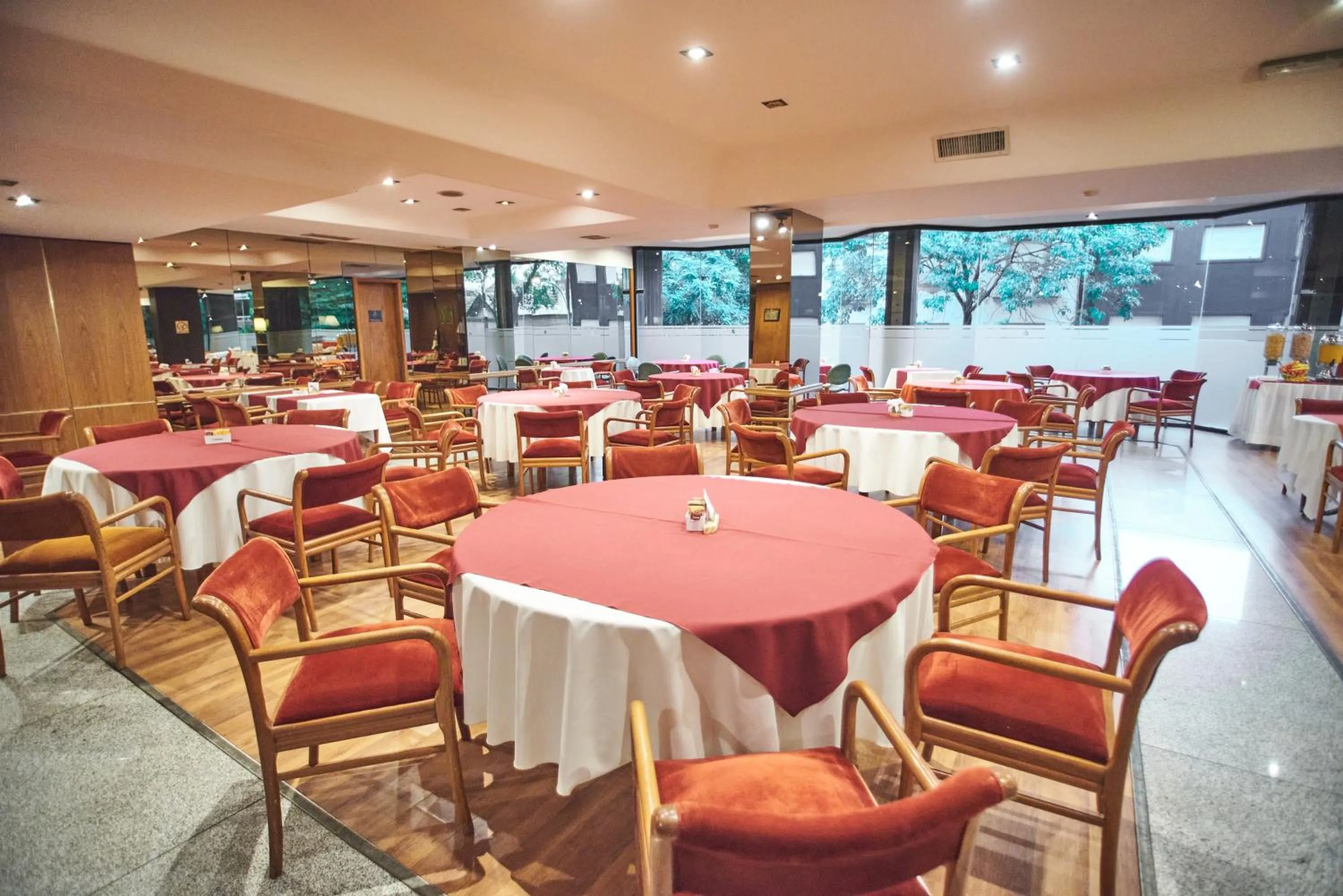 Breakfast in Primacy Apart Hotel