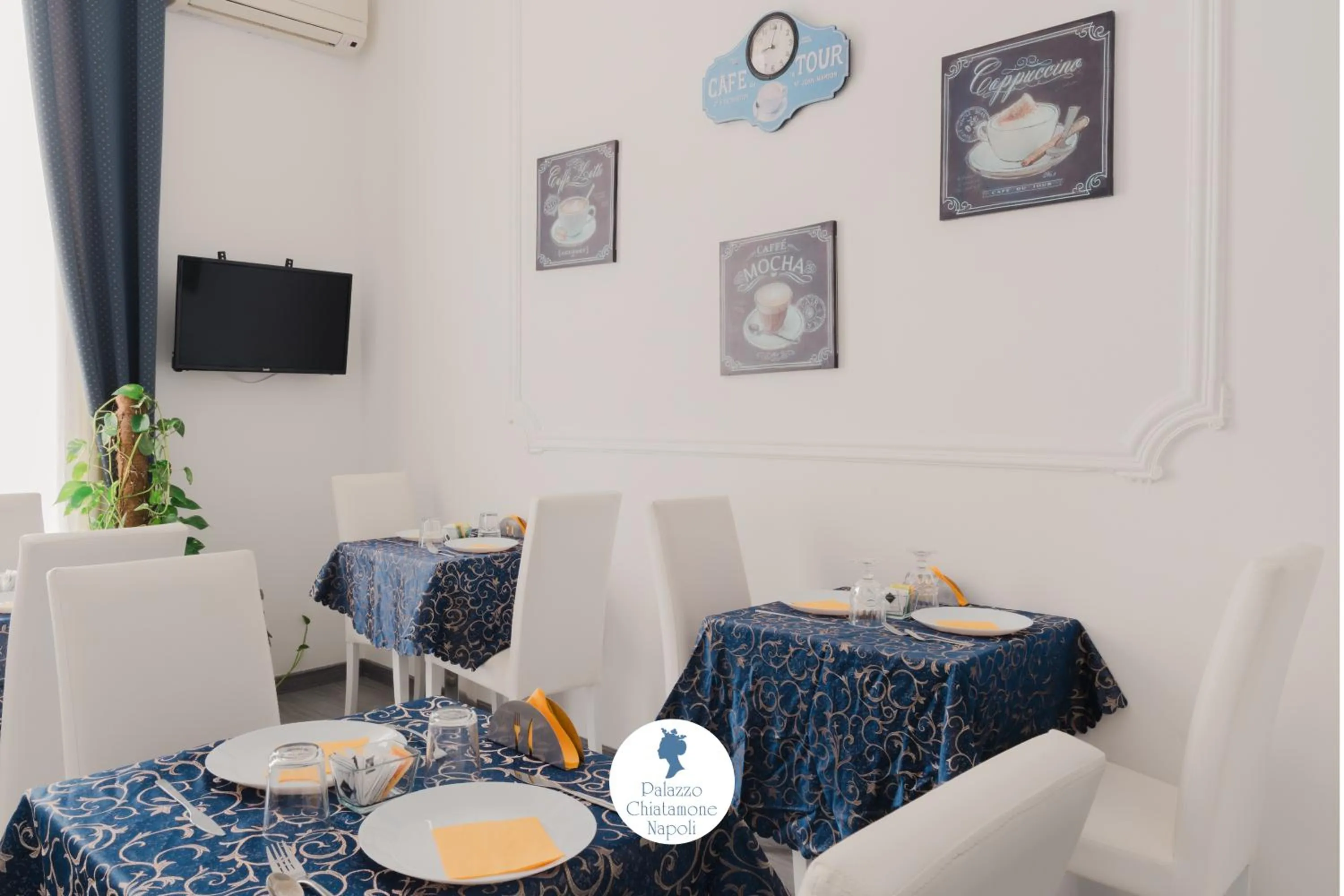 Lounge or bar in Palazzo Chiatamone