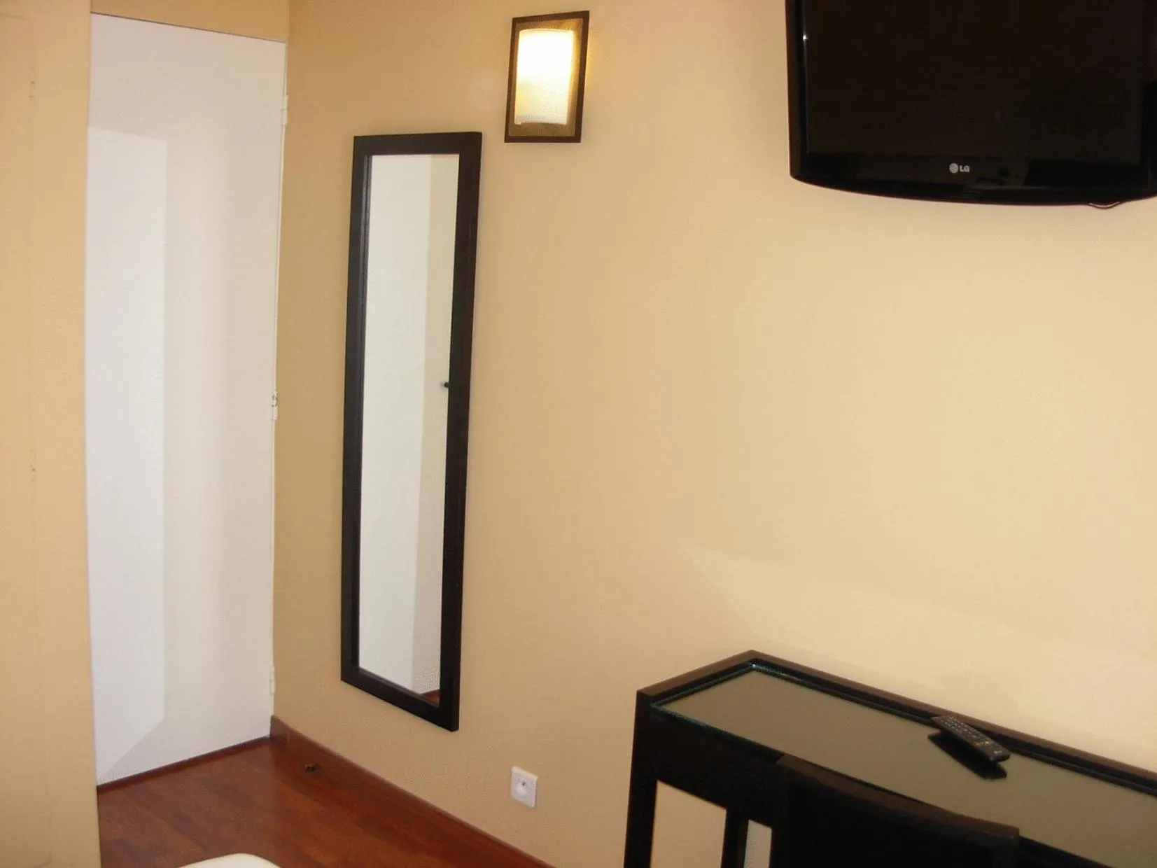 TV and multimedia in Cosmotel Hotel