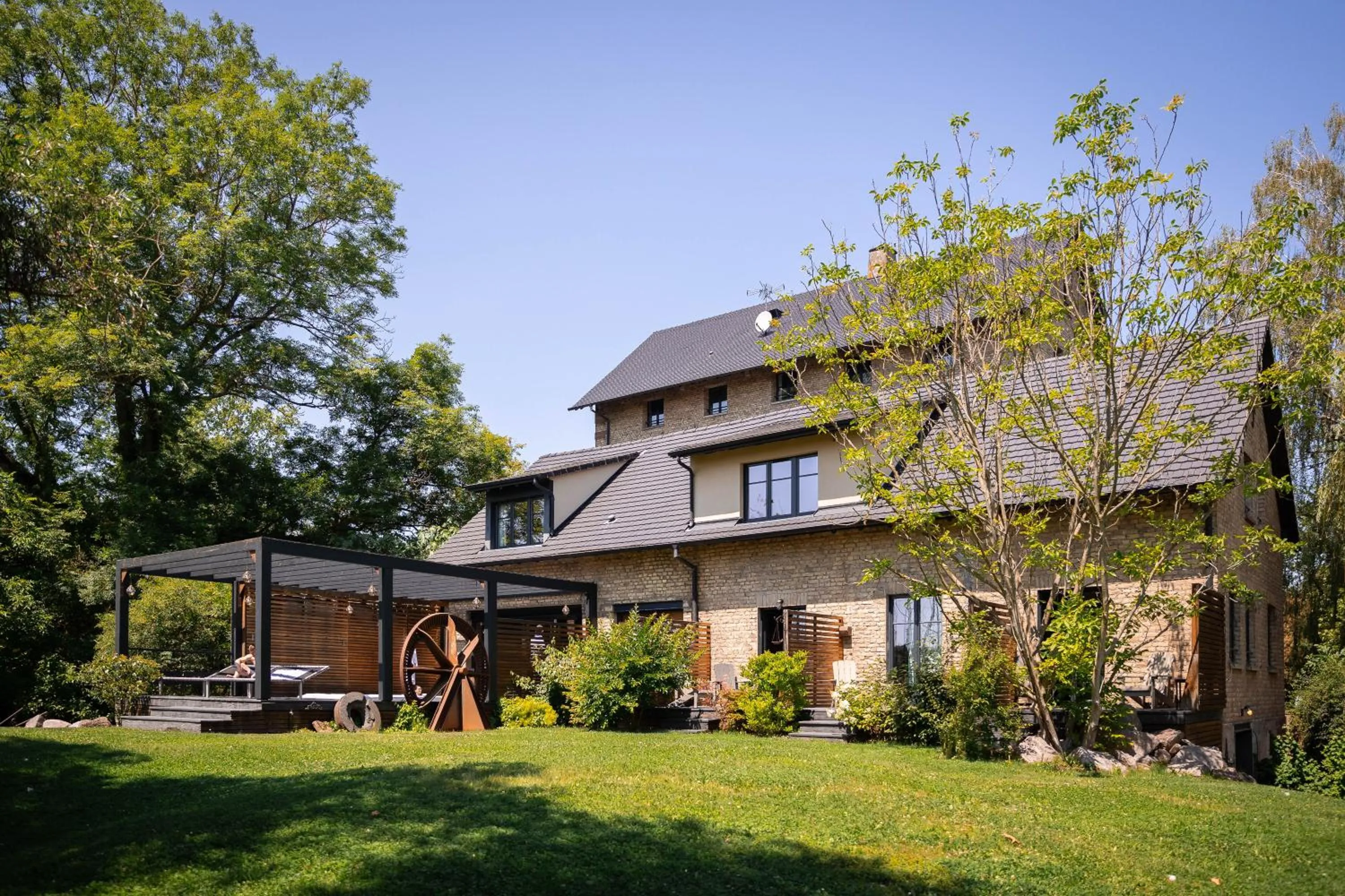Garden in Hôtel-SPA Le Moulin De La Wantzenau - Strasbourg Nord