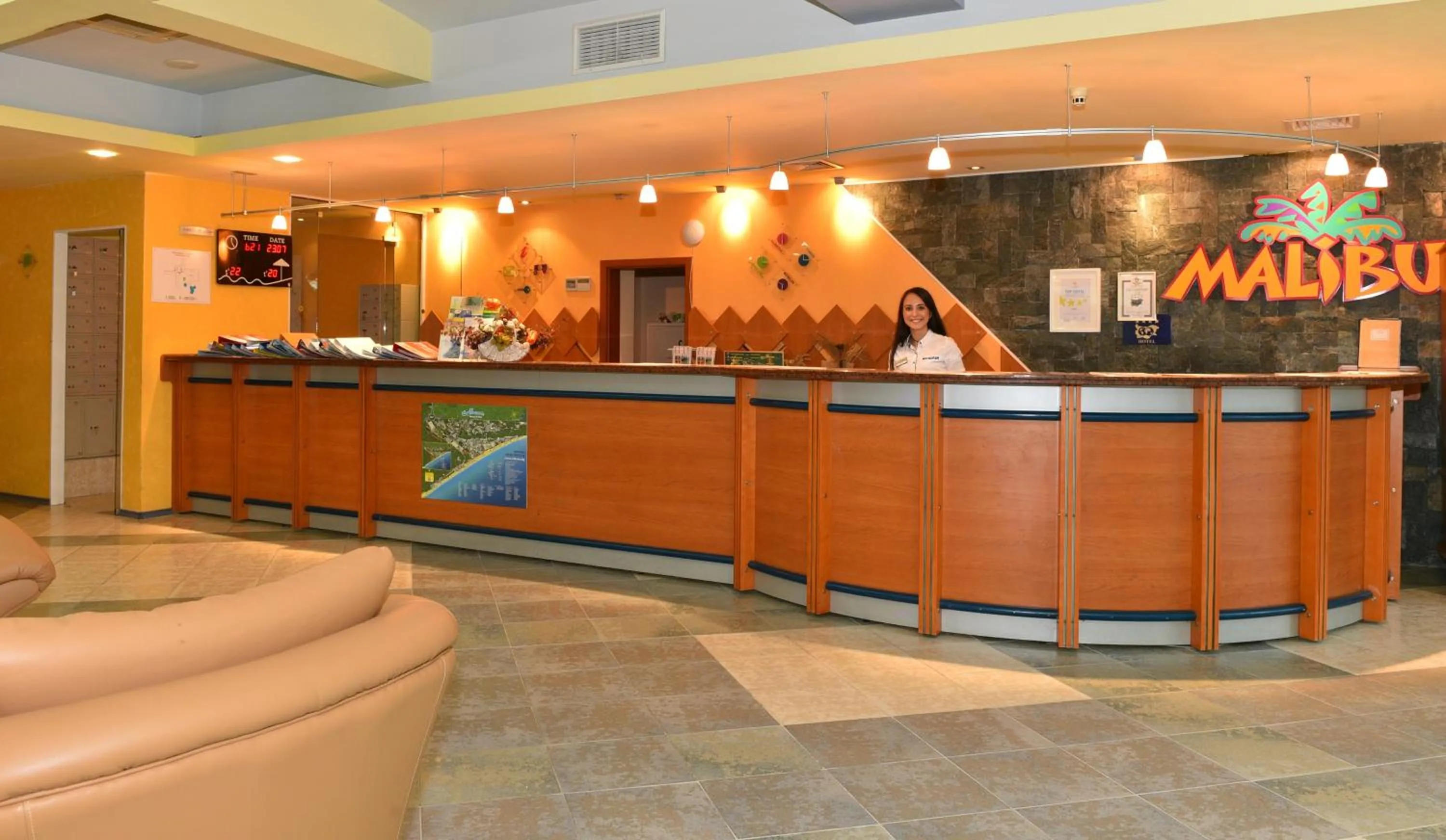 Lobby or reception in Hotel Malibu