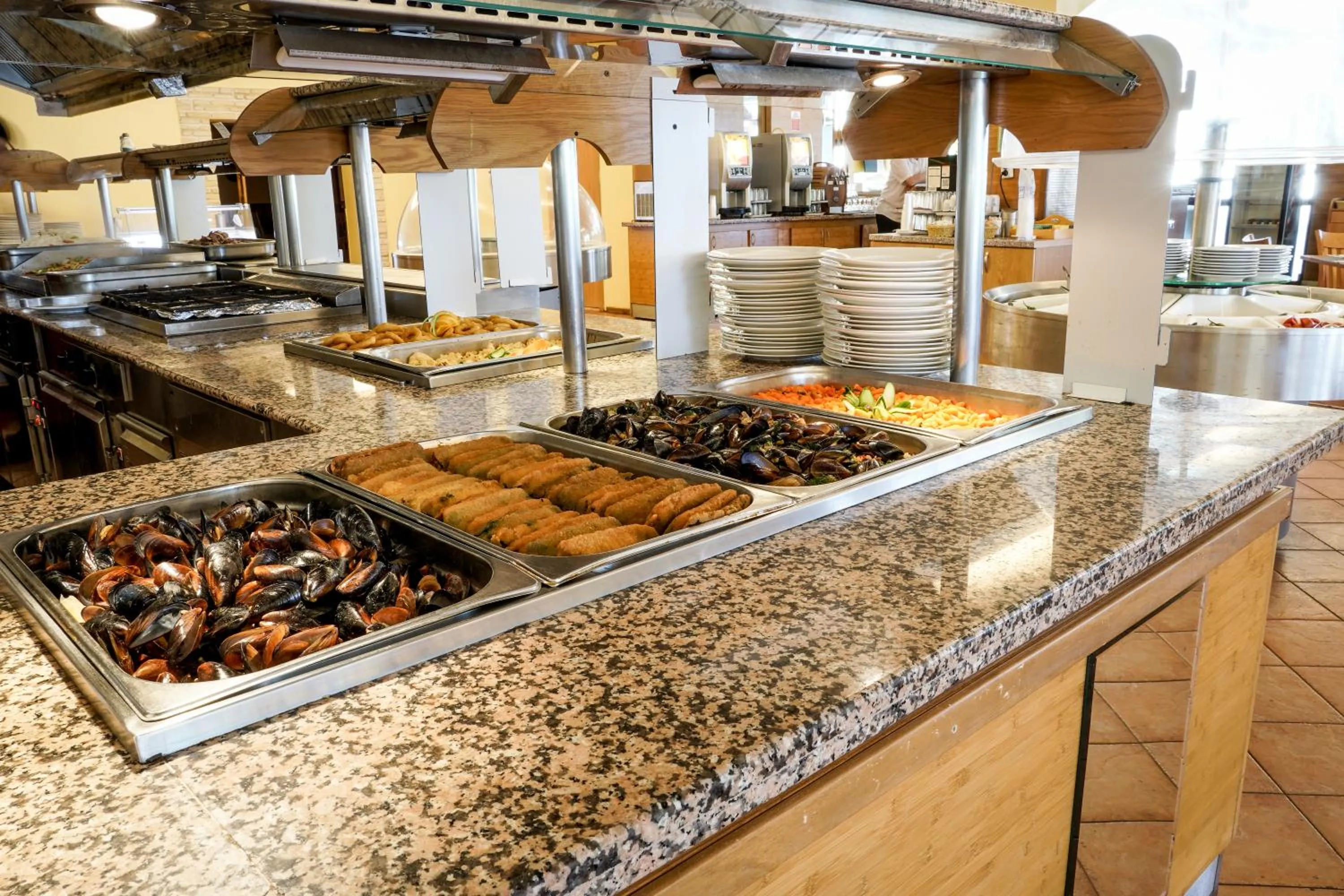 Restaurant/places to eat in Hotel Malibu