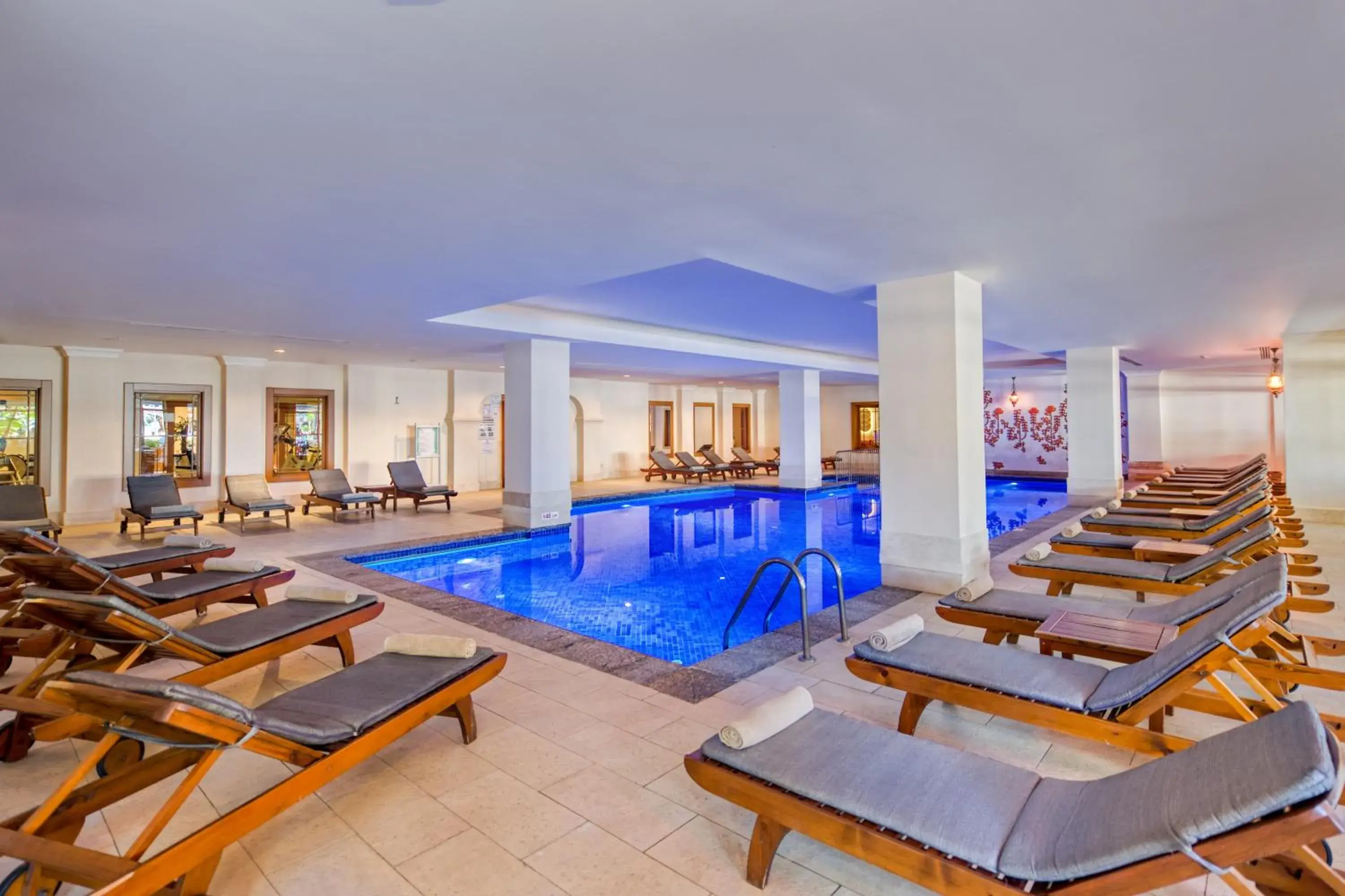 Swimming pool in Sealife Buket Resort & Beach Hotel - Ultra All Inclusive Swimming pool in Sealife Buket Resort & Beach Hotel - Ultra All Inclusive