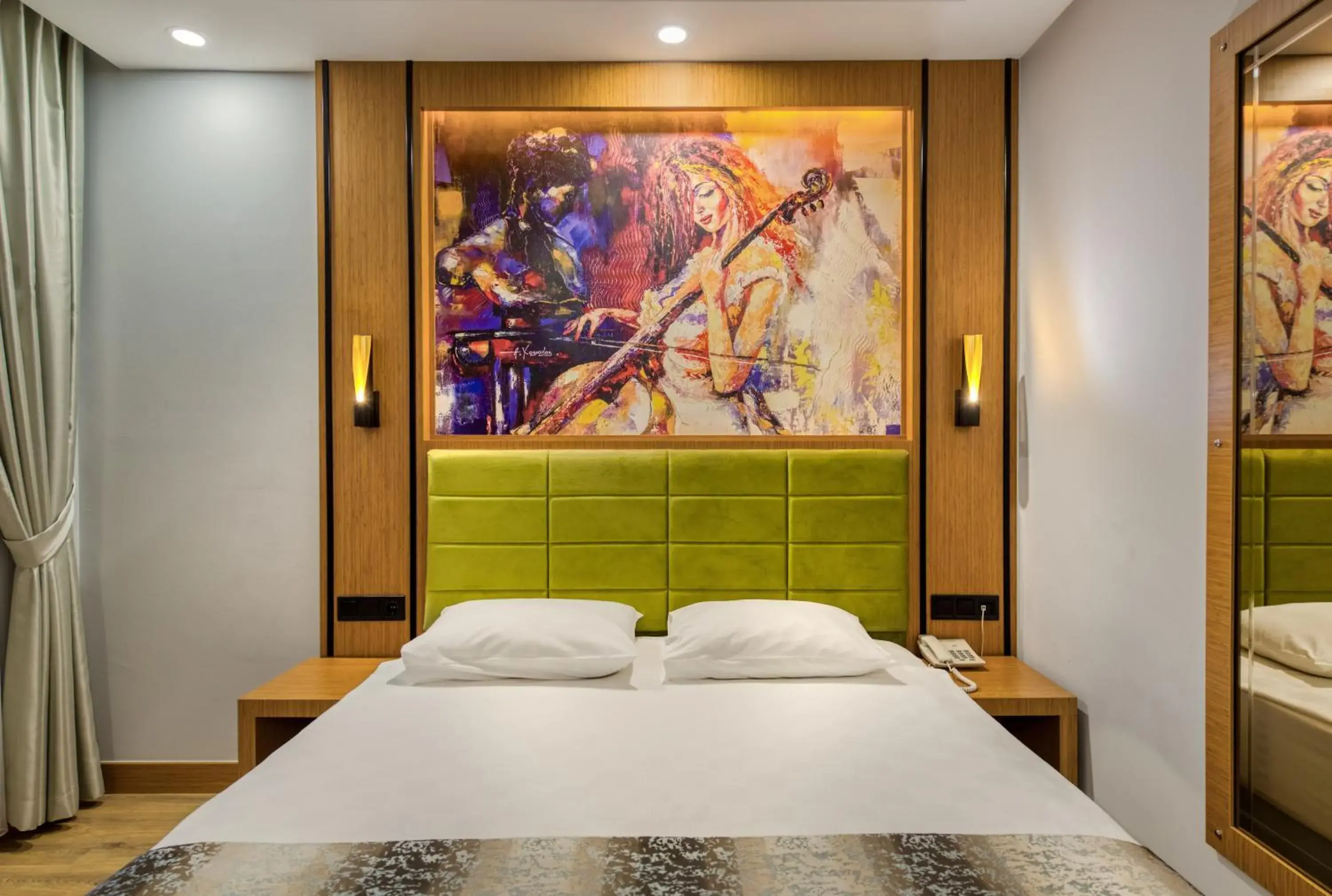 Bed in Sealife Buket Resort & Beach Hotel - Ultra All Inclusive Bed in Sealife Buket Resort & Beach Hotel - Ultra All Inclusive